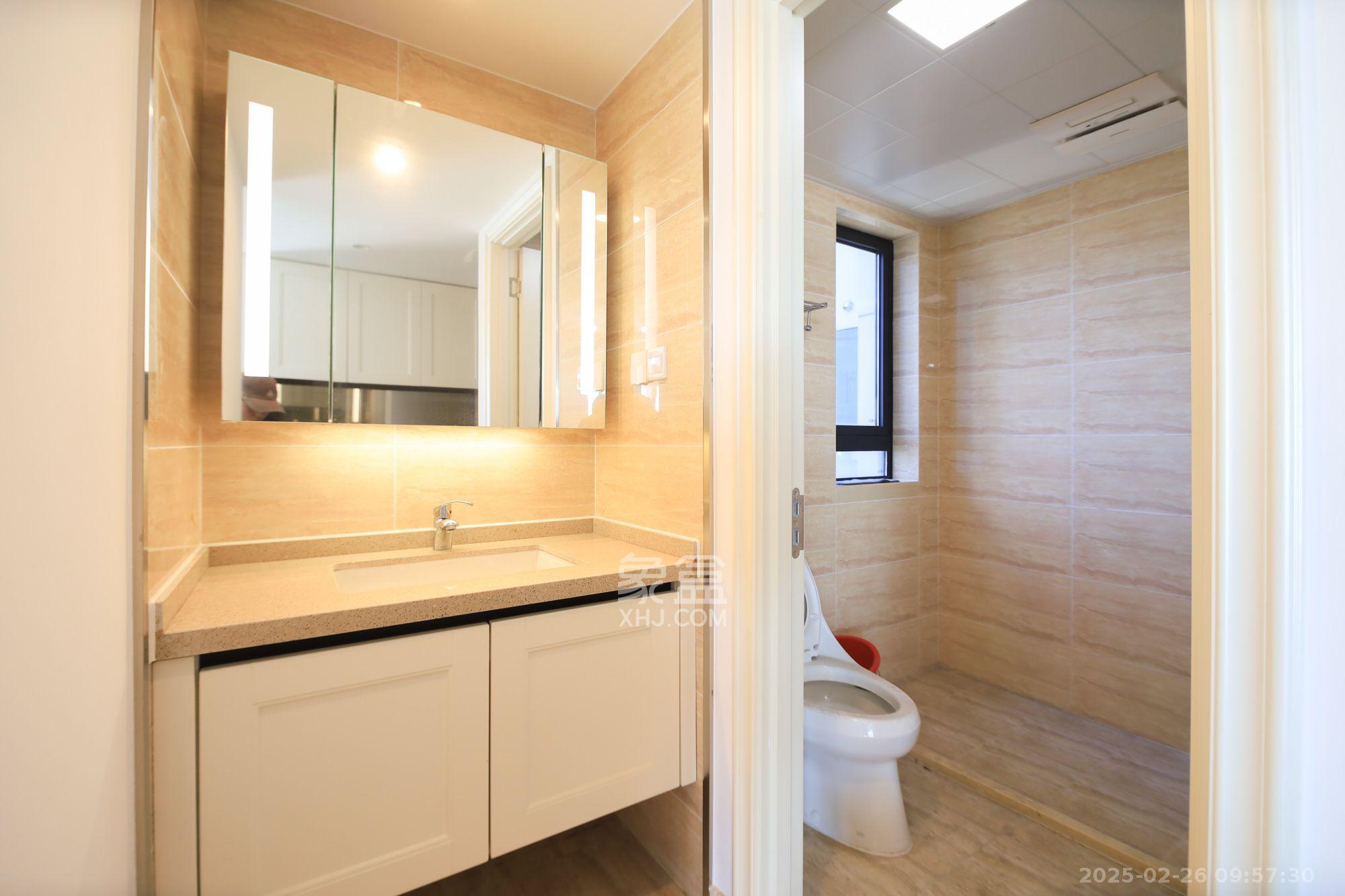 万科魅力之城锋镜里 3室2厅2卫 3000.0元/月 万科魅力之城锋镜里 3室2厅2卫 3000.0元/月室内图