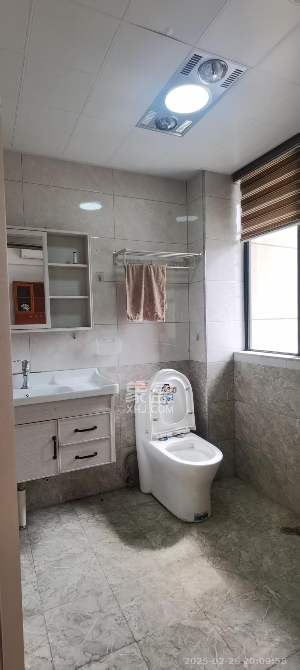 财汇新天地(财汇商务广场) 3室2厅2卫 2200.0元/月 财汇新天地(财汇商务广场) 3室2厅2卫 2200.0元/月室内图