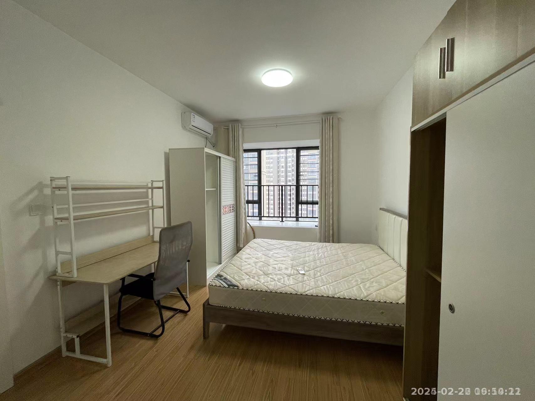 春藤小镇 3室2厅2卫 1500.0元/月 春藤小镇 3室2厅2卫 1500.0元/月室内图