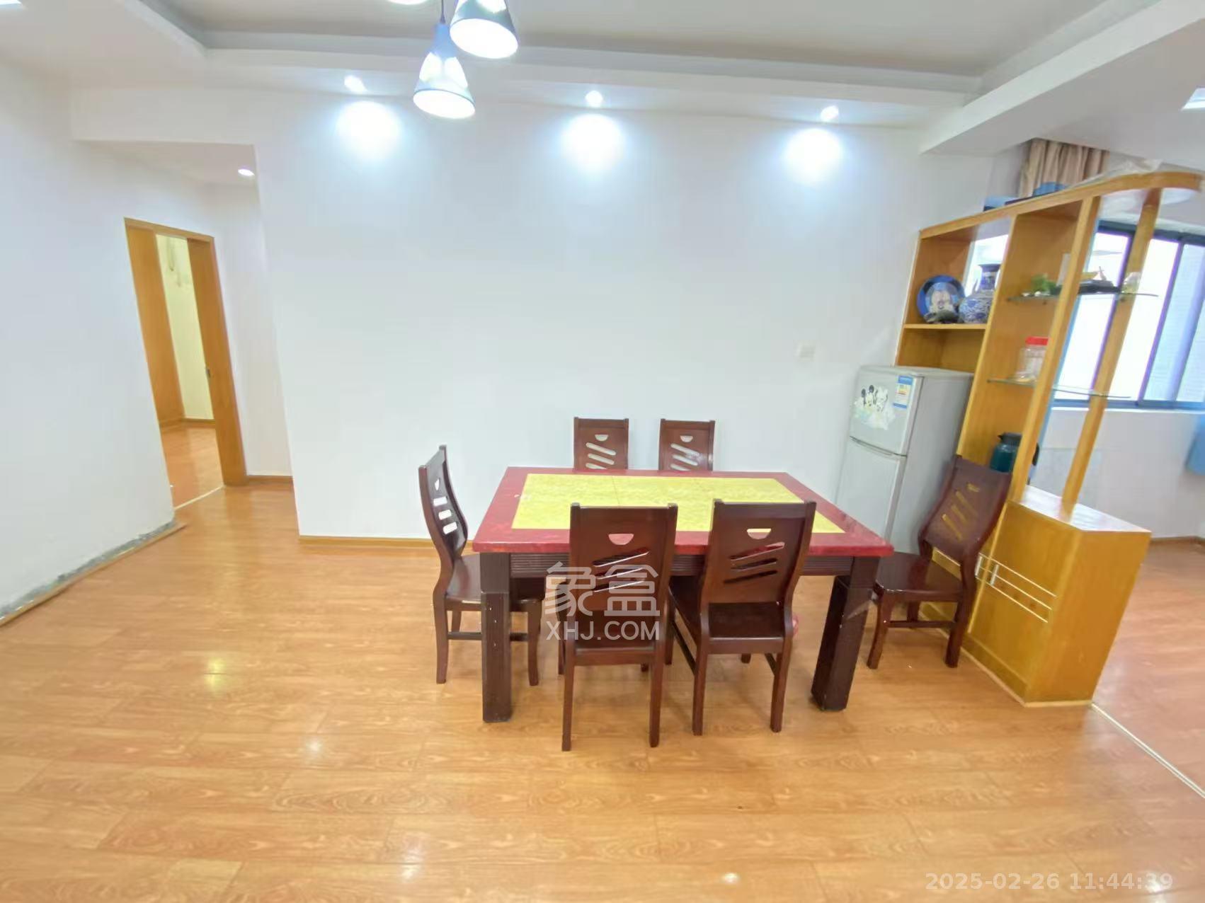 华菱蓝调国际(华菱.香墅美地) 3室2厅2卫 2400.0元/月 华菱蓝调国际(华菱.香墅美地) 3室2厅2卫 2400.0元/月室内图