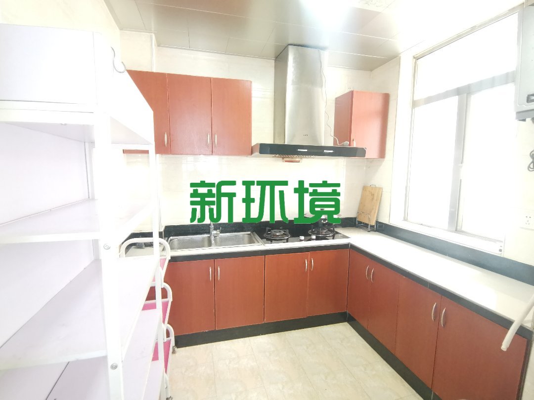 中兴大厦  2室2厅1卫   62.80万客厅