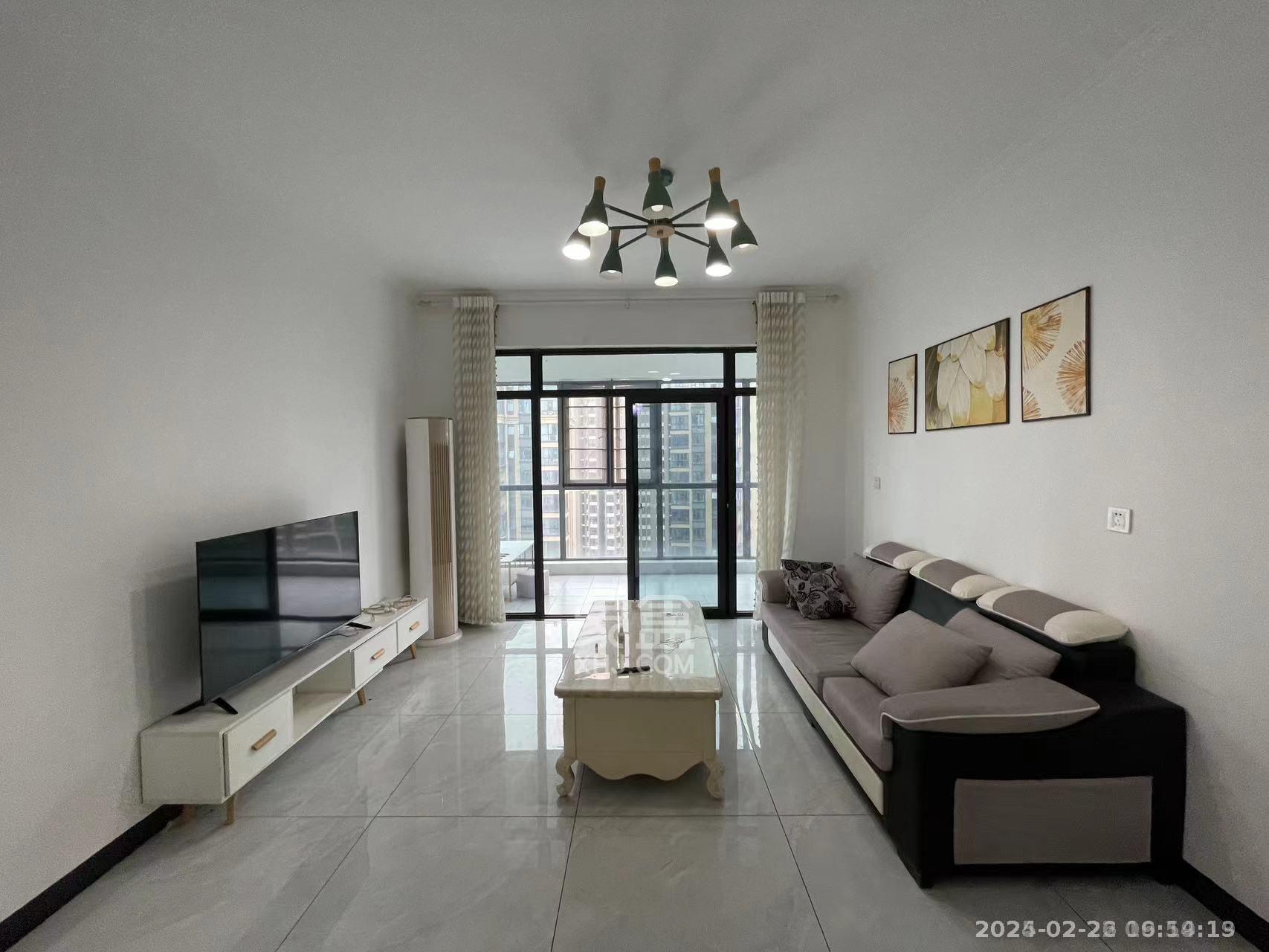 春藤小镇 3室2厅2卫 1500.0元/月 春藤小镇 3室2厅2卫 1500.0元/月室内图