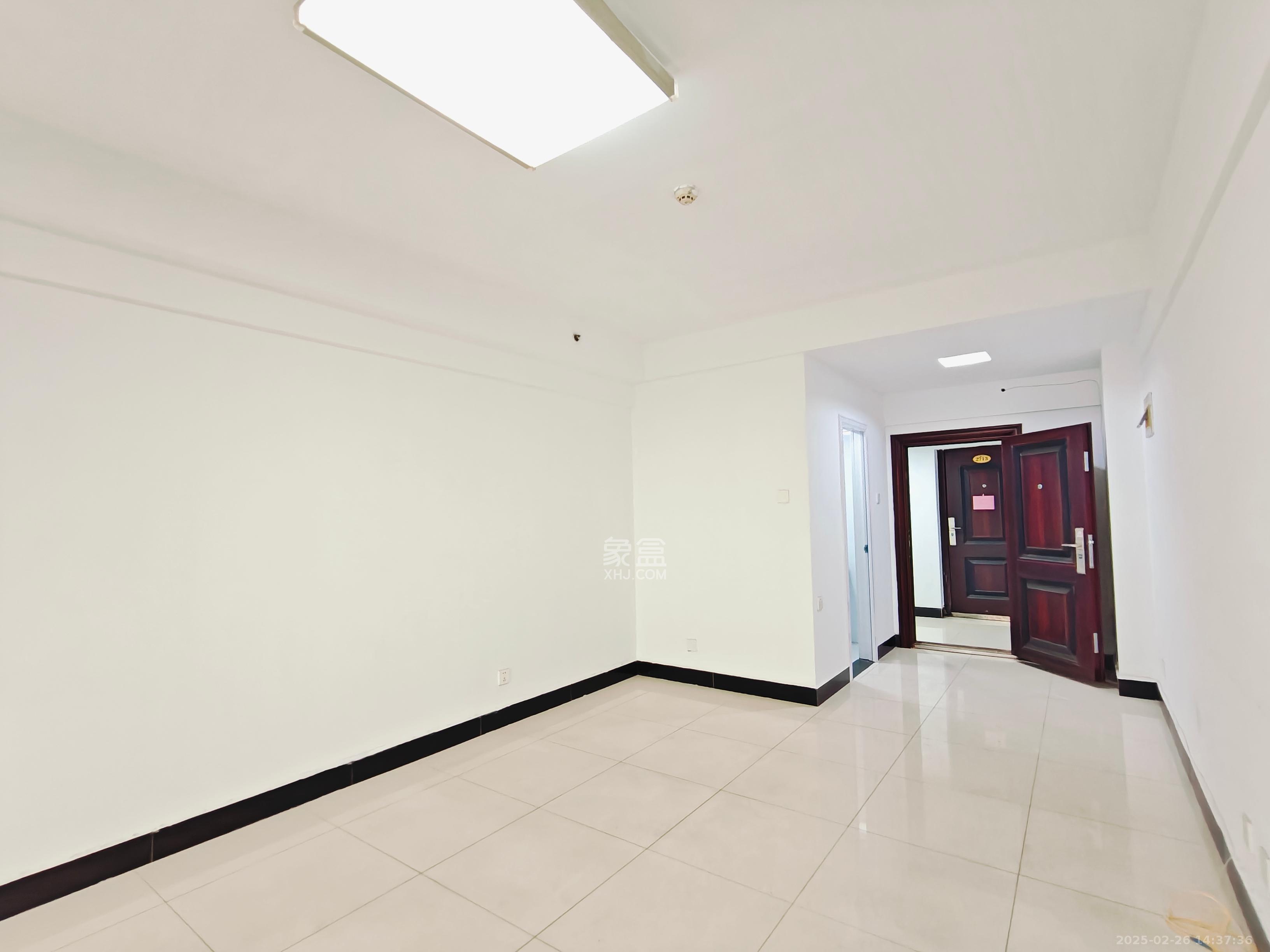 湘域中央 1室1厅1卫 1800.0元/月 湘域中央 1室1厅1卫 1800.0元/月室内图