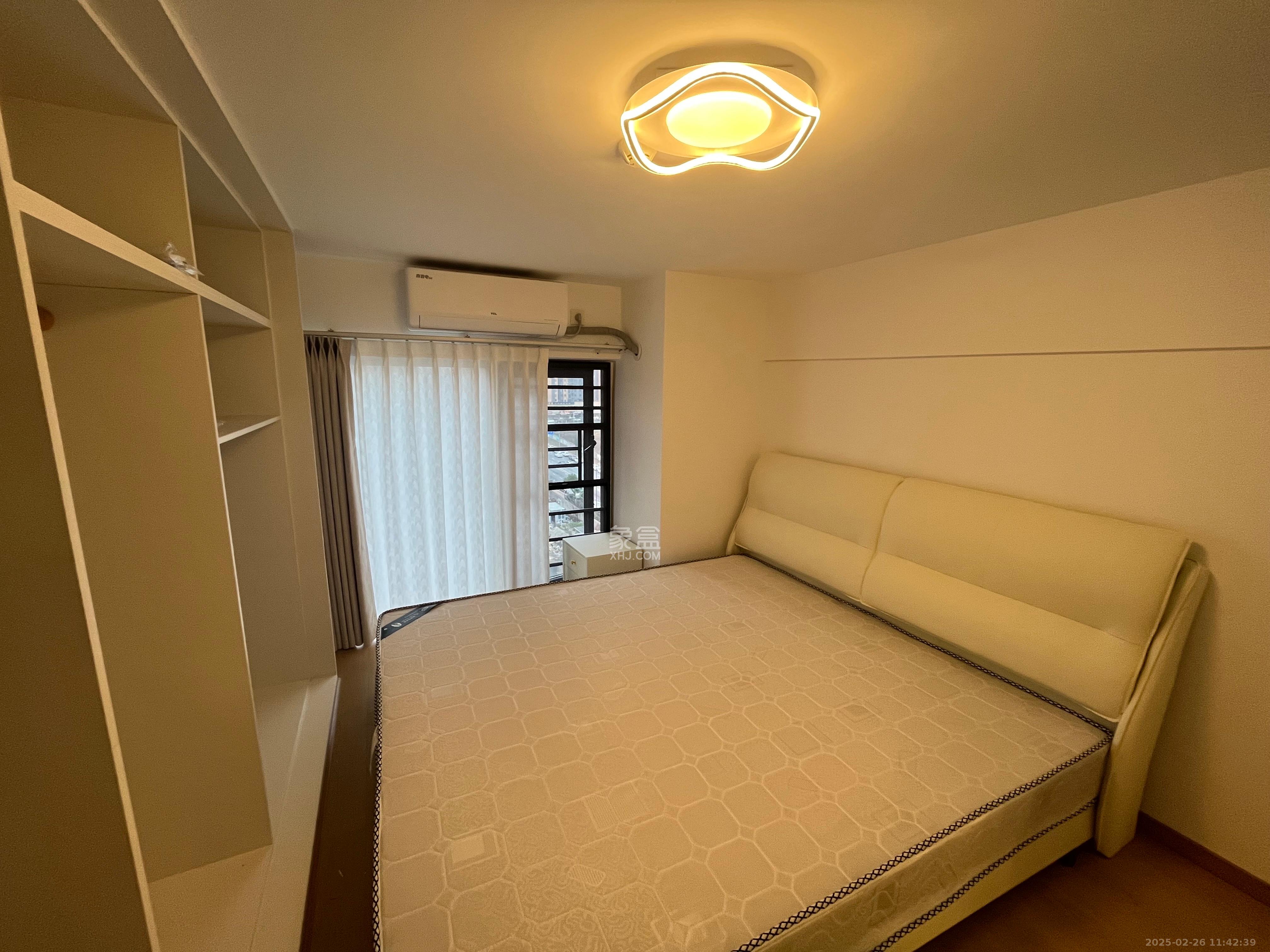 新城悦隽公园  2室1厅1卫    1900.0元/月室内图