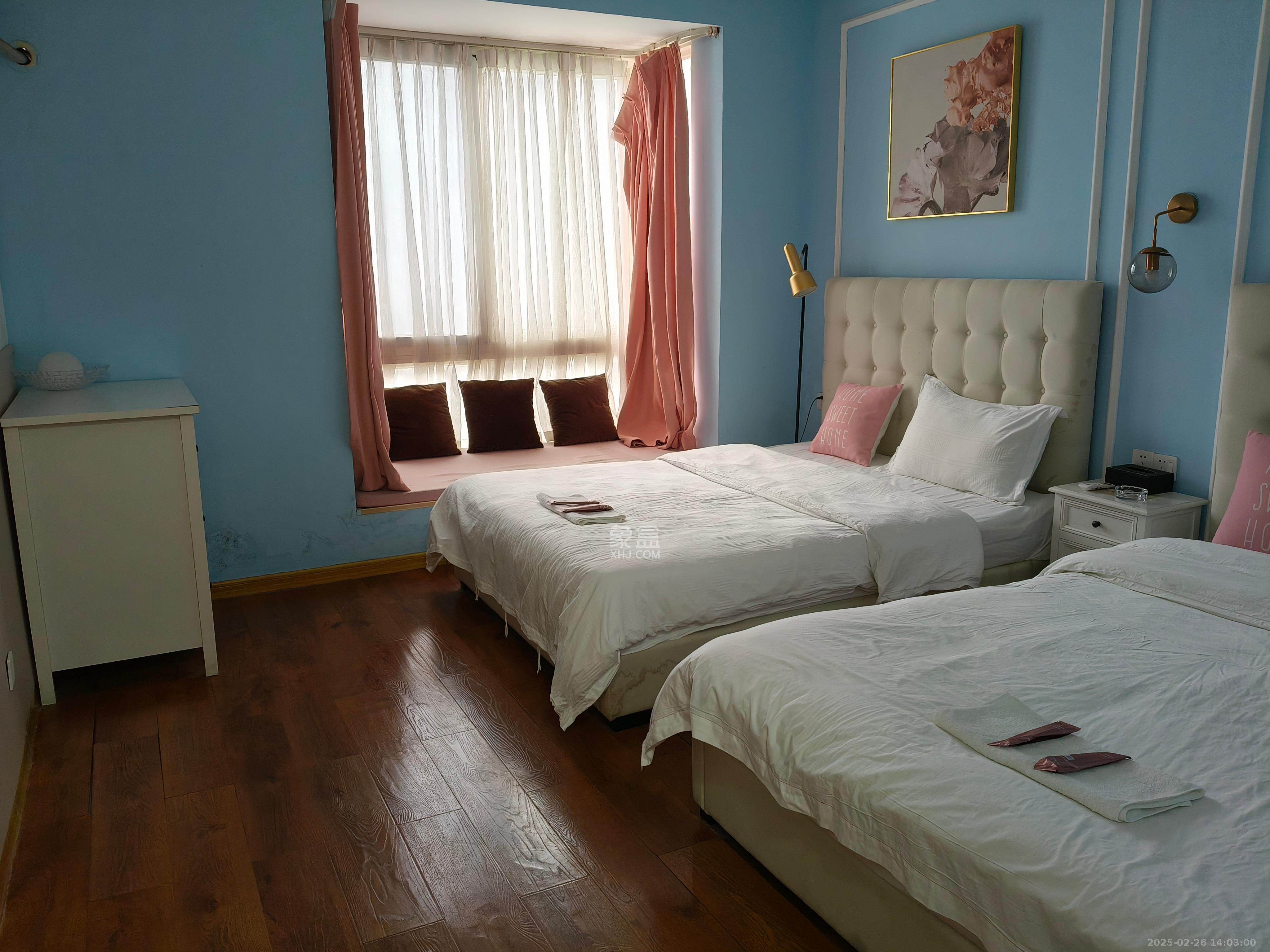 海华嘉园 4室2厅1卫 4500.0元/月 海华嘉园 4室2厅1卫 4500.0元/月室内图