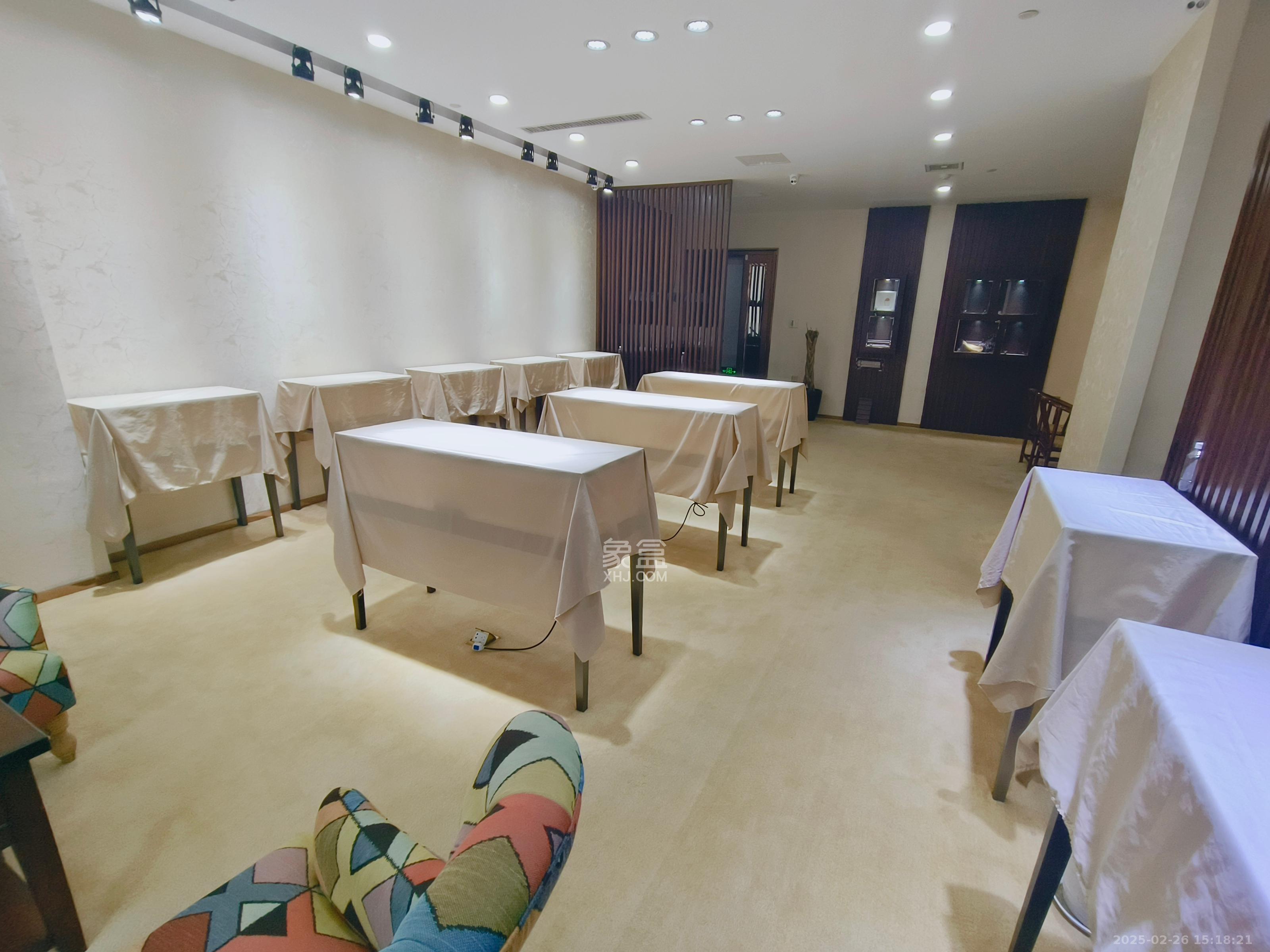 绿地中心   125.0㎡     8900.00元/月室内图