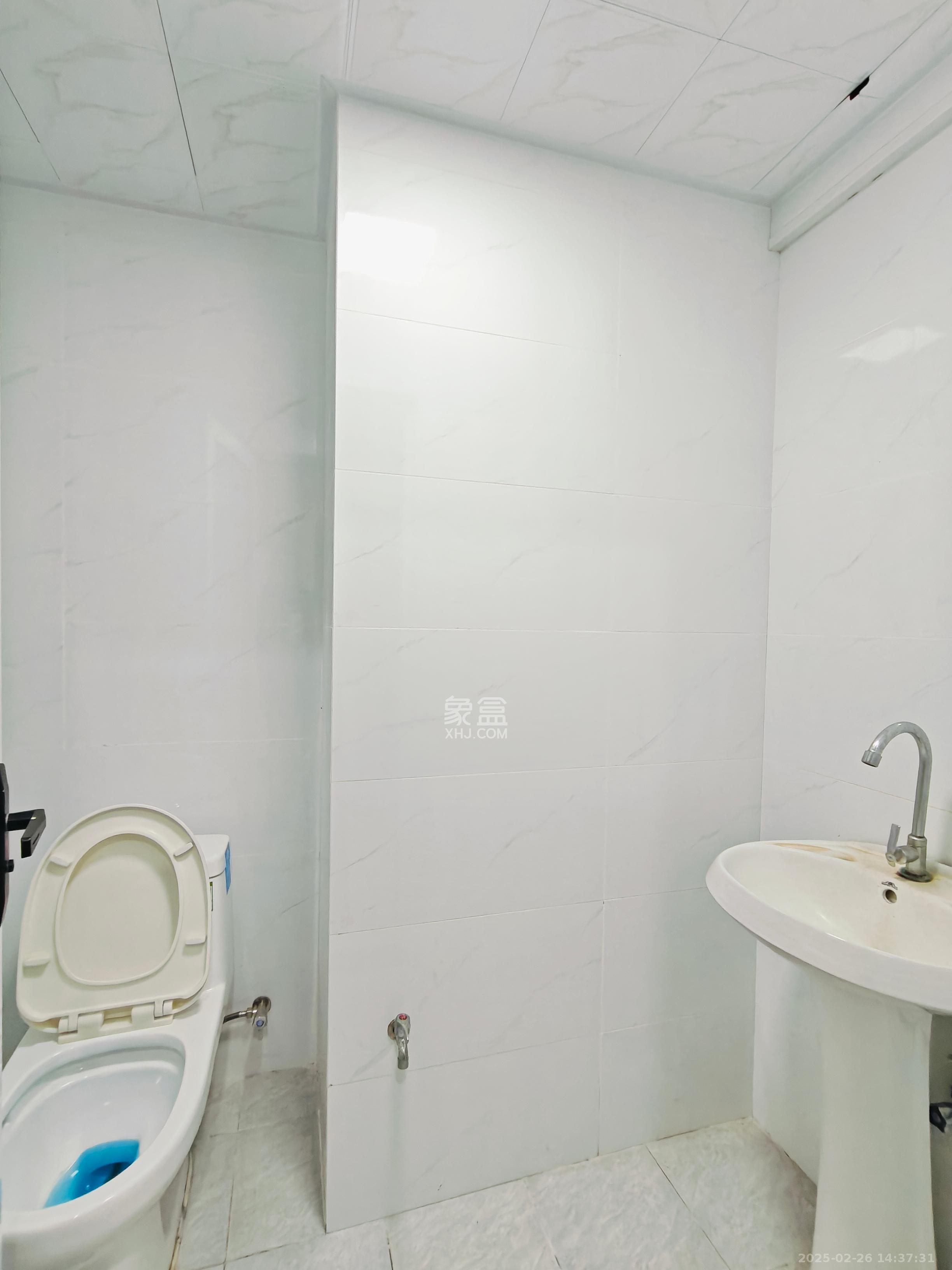 湘域中央 1室1厅1卫 1800.0元/月 湘域中央 1室1厅1卫 1800.0元/月室内图