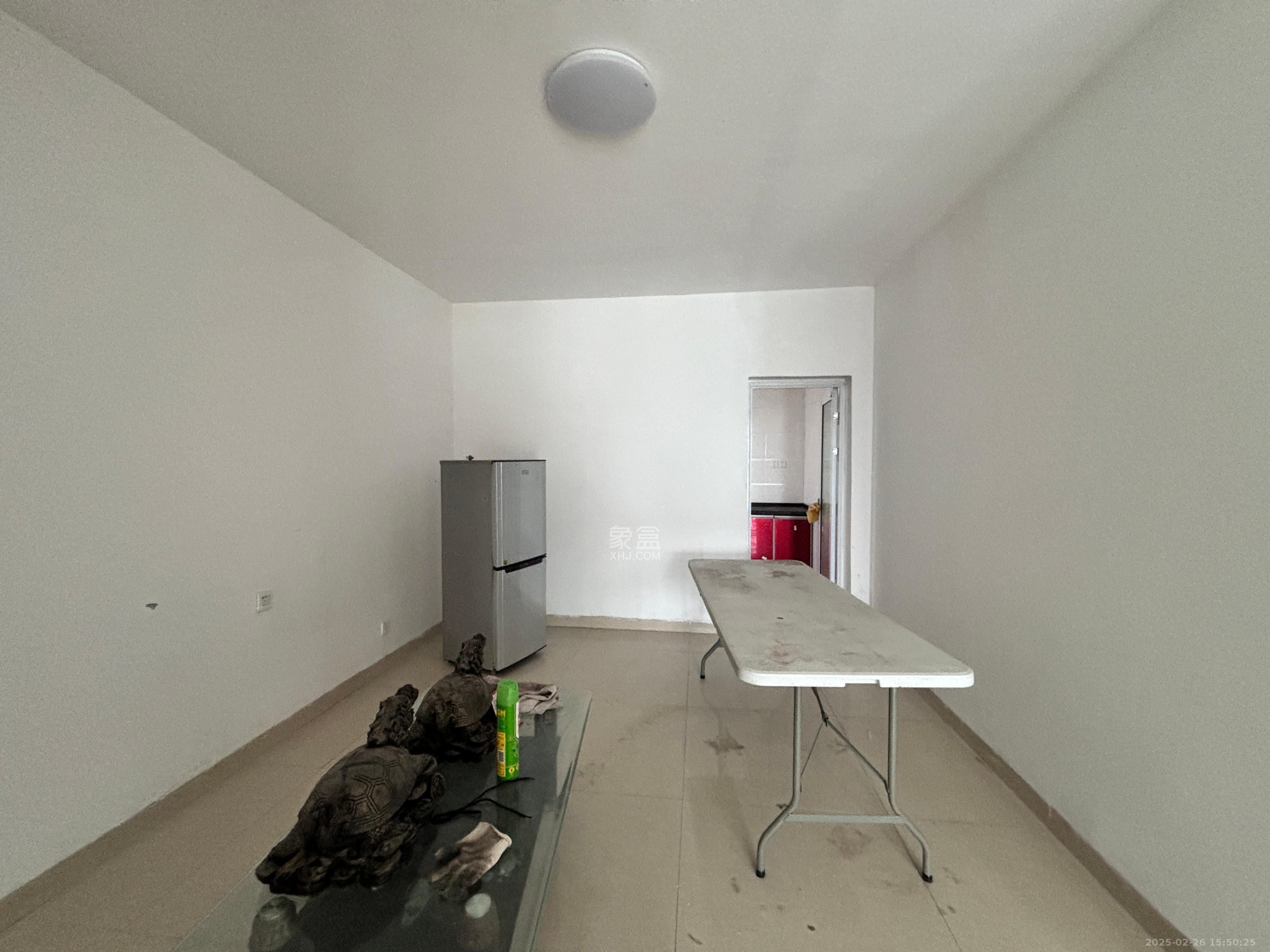 大塘湾公寓 3室2厅2卫 2000.0元/月 大塘湾公寓 3室2厅2卫 2000.0元/月室内图