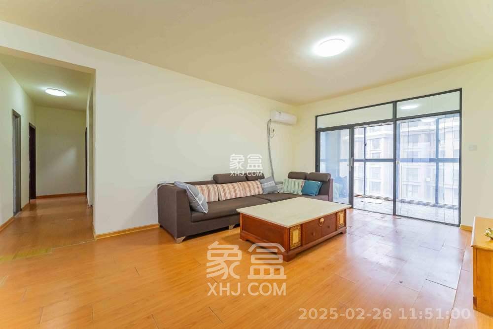 优山美地  3室2厅2卫   2300.00元/月室内图