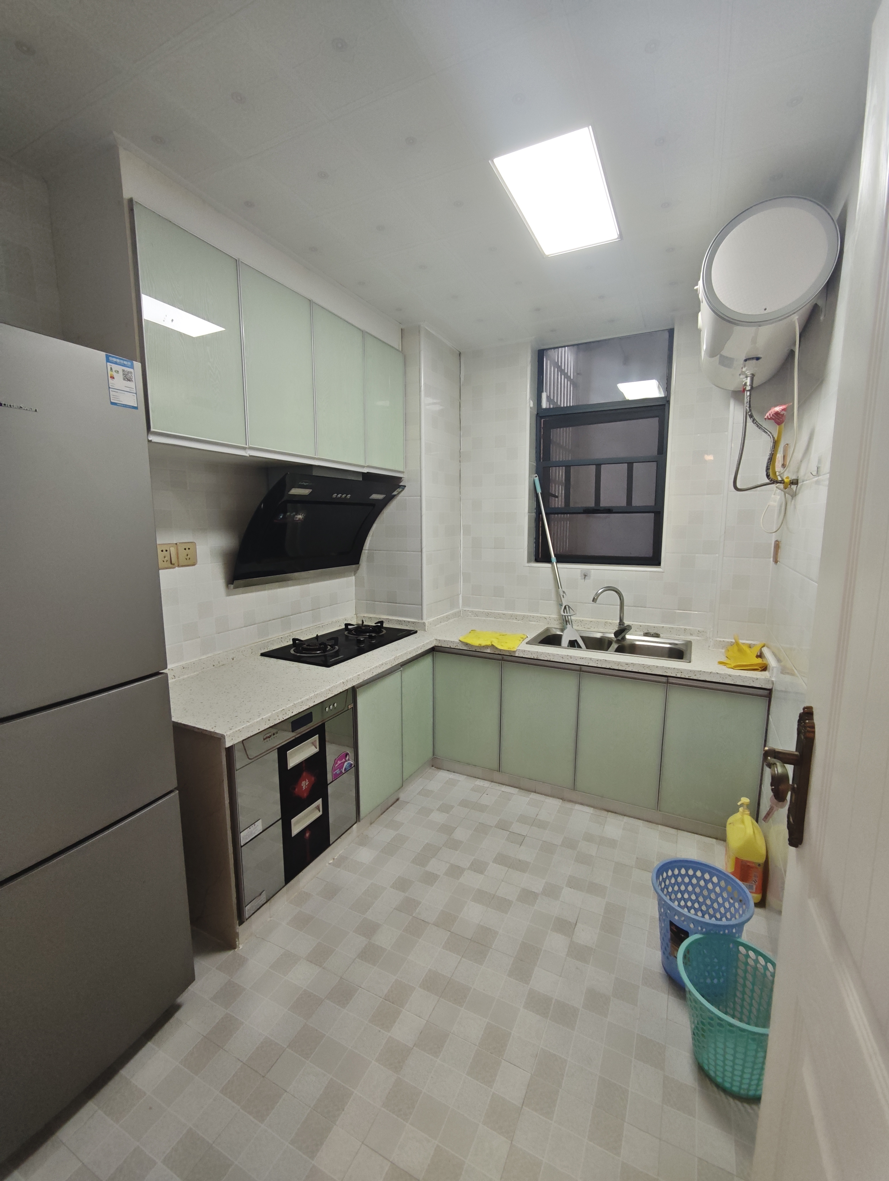 百弘学府城  2室1厅1卫    1500.0元/月室内图