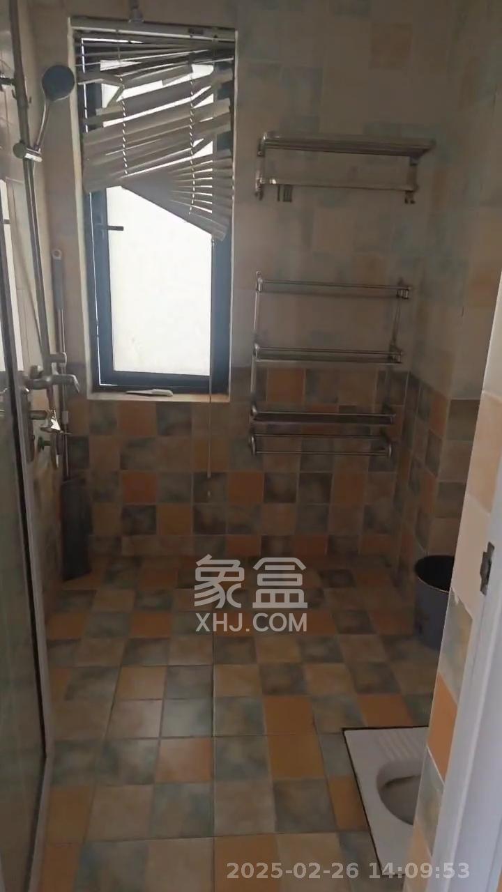 好莱城（弘德西街）  1室2厅1卫   2800.00元/月室内图