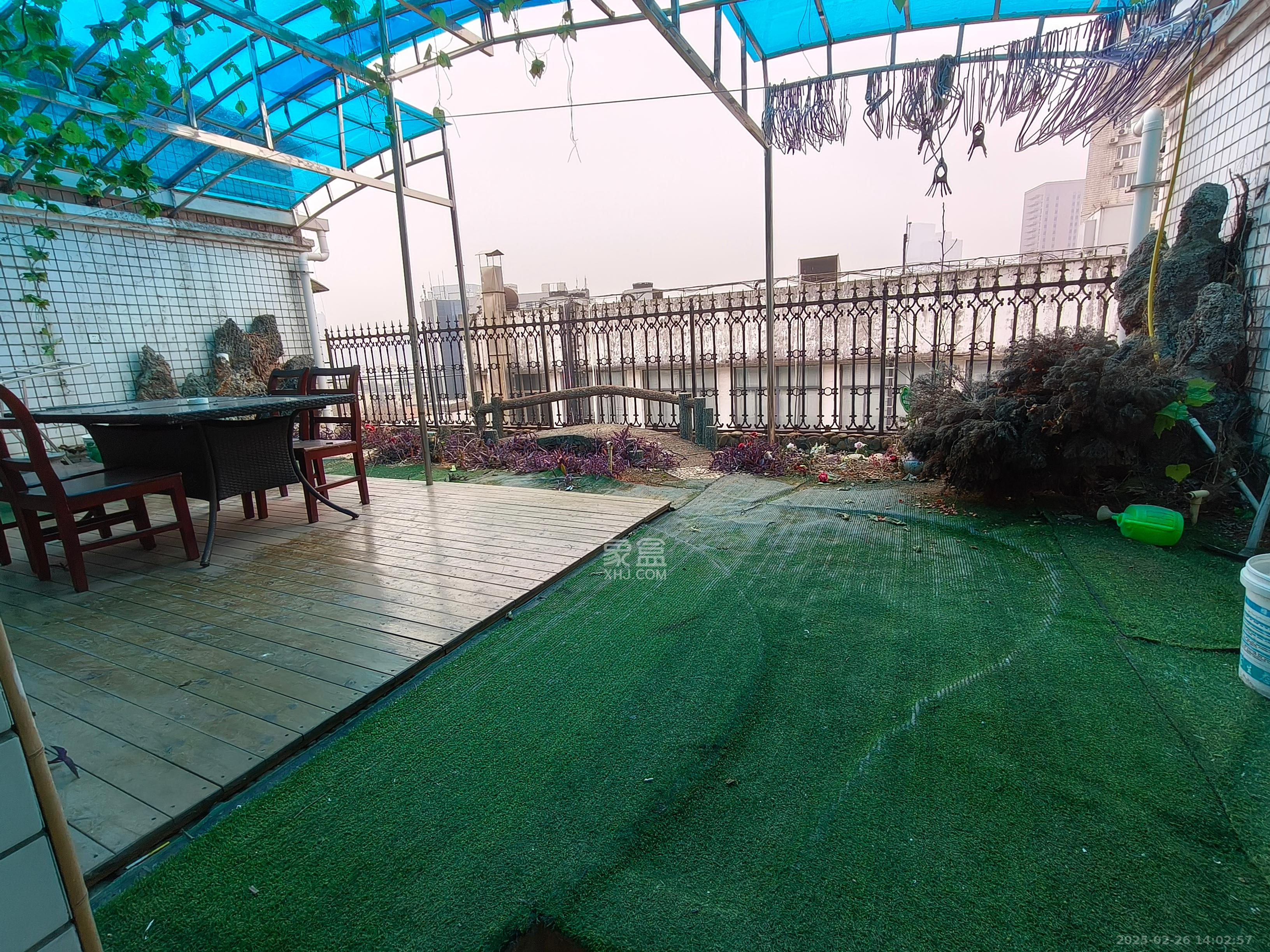 海华嘉园 4室2厅1卫 4500.0元/月 海华嘉园 4室2厅1卫 4500.0元/月室内图