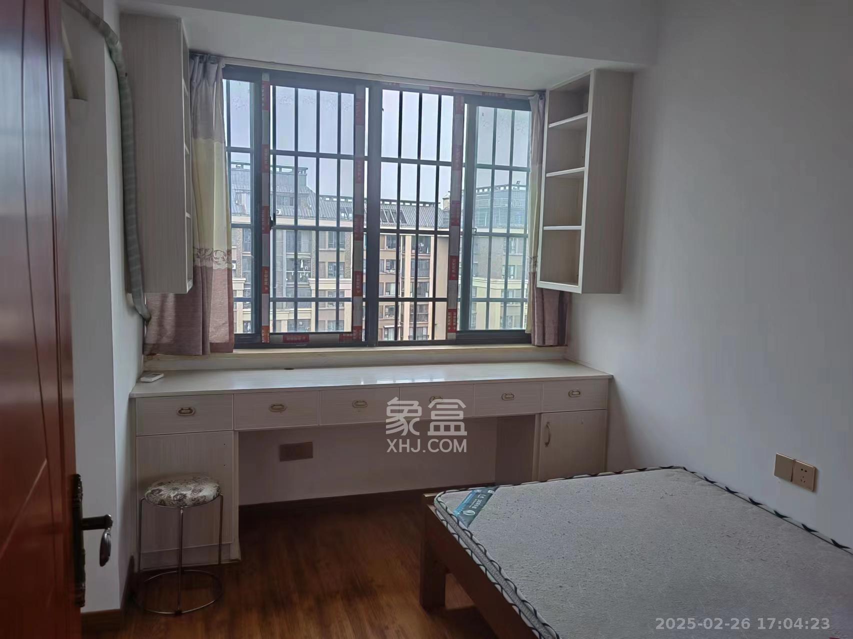 五矿紫湖香醍  1室2厅1卫    1700.0元/月 五矿紫湖香醍  1室2厅1卫    1700.0元/月室内图