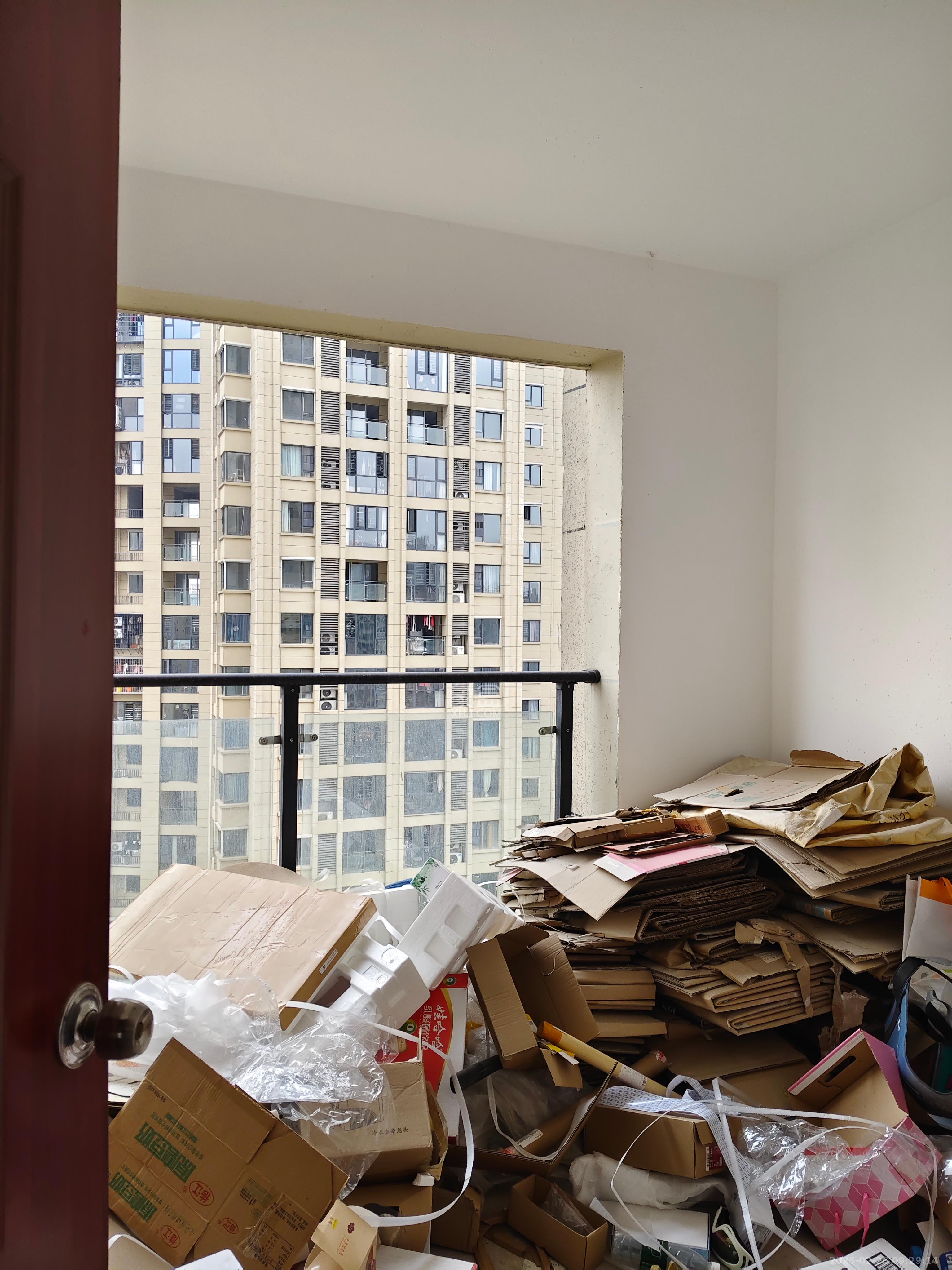 明发阅江悦府 4室2厅2卫 1500.0元/月 明发阅江悦府 4室2厅2卫 1500.0元/月室内图