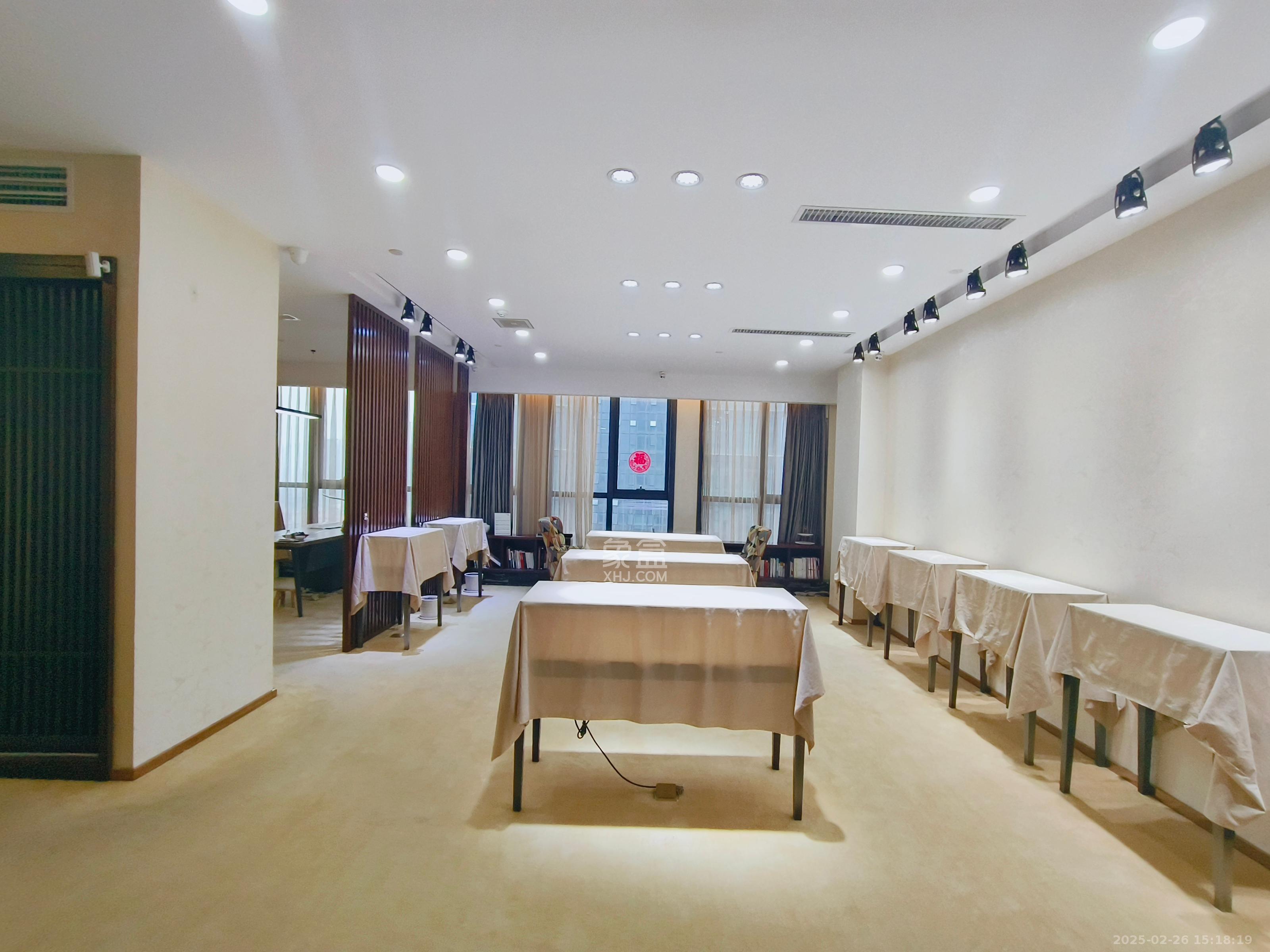 绿地中心   125.0㎡     8900.00元/月室内图
