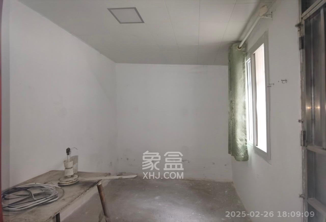 佘家塘、富雅里散盘 6室2厅2卫 4200.0元/月 佘家塘、富雅里散盘 6室2厅2卫 4200.0元/月室内图