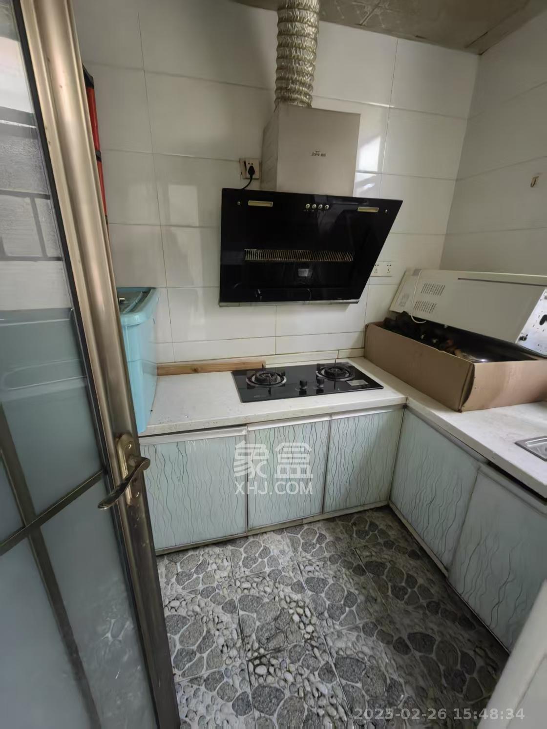 天元涉外景园C区 3室2厅2卫 2800.0元/月 天元涉外景园C区 3室2厅2卫 2800.0元/月室内图