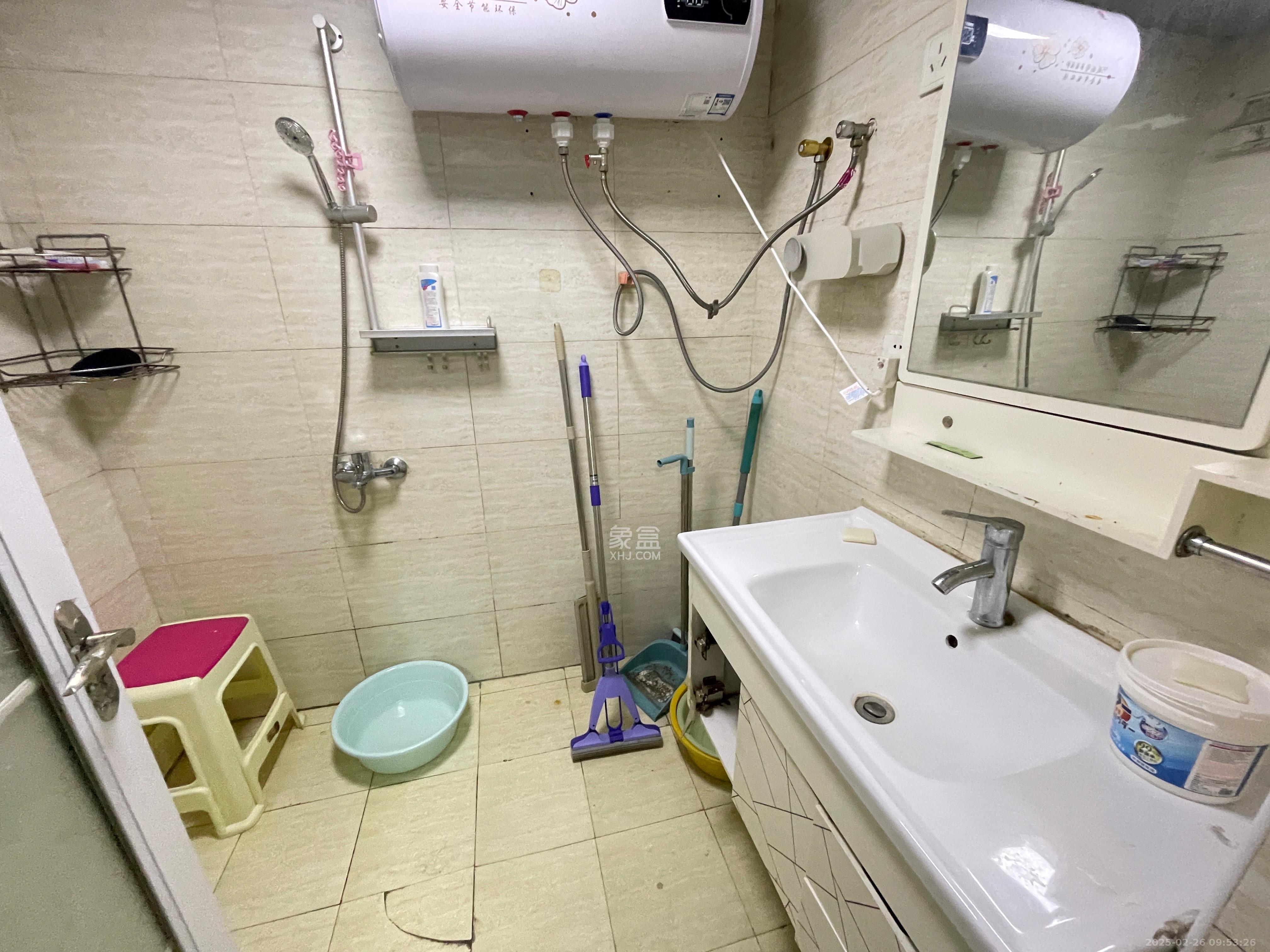 剑桥名门  1室1厅1卫   1500.00元/月室内图
