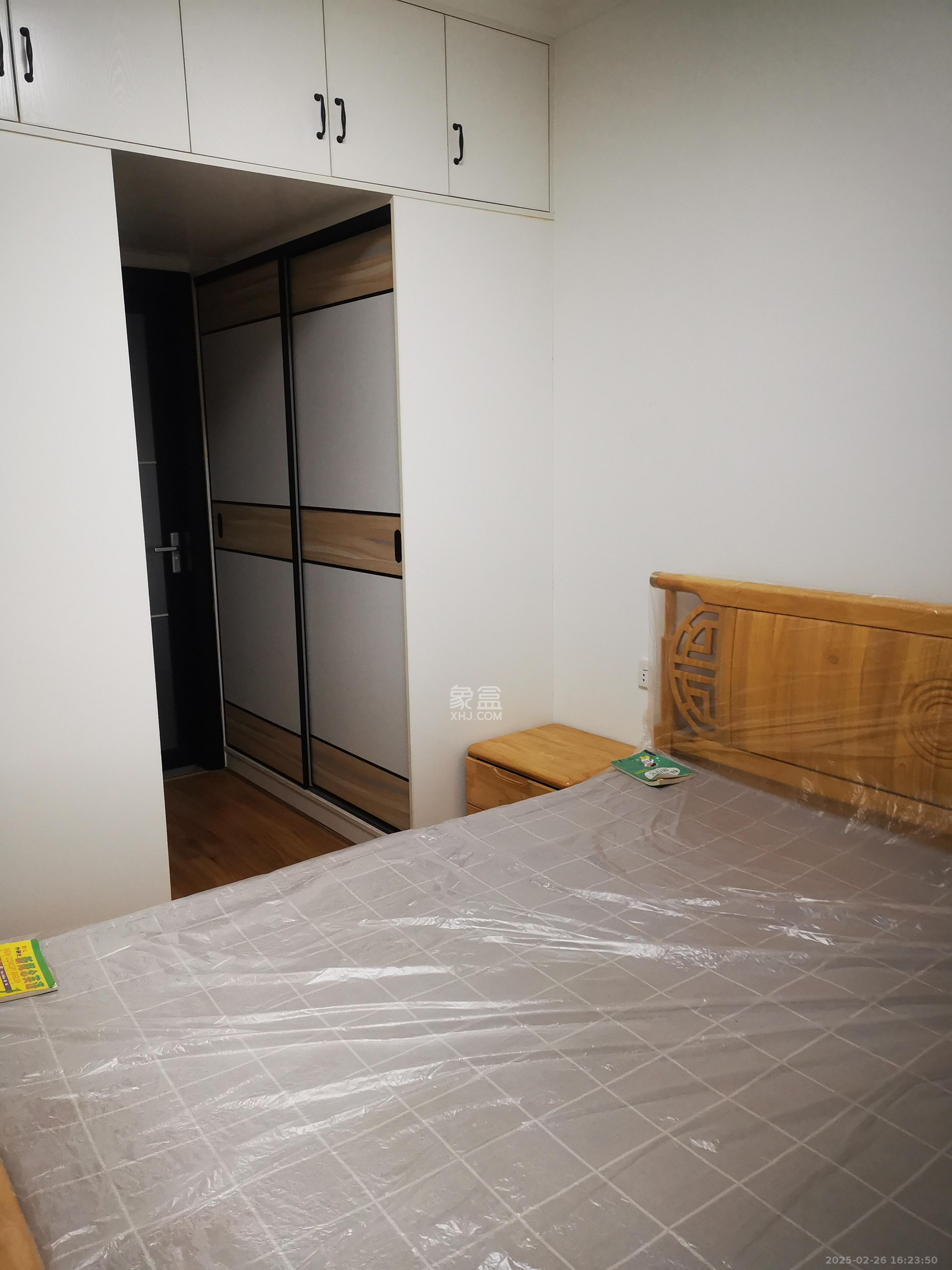 钱隆世家  1室0厅0卫    2600.0元/月 钱隆世家  1室0厅0卫    2600.0元/月室内图