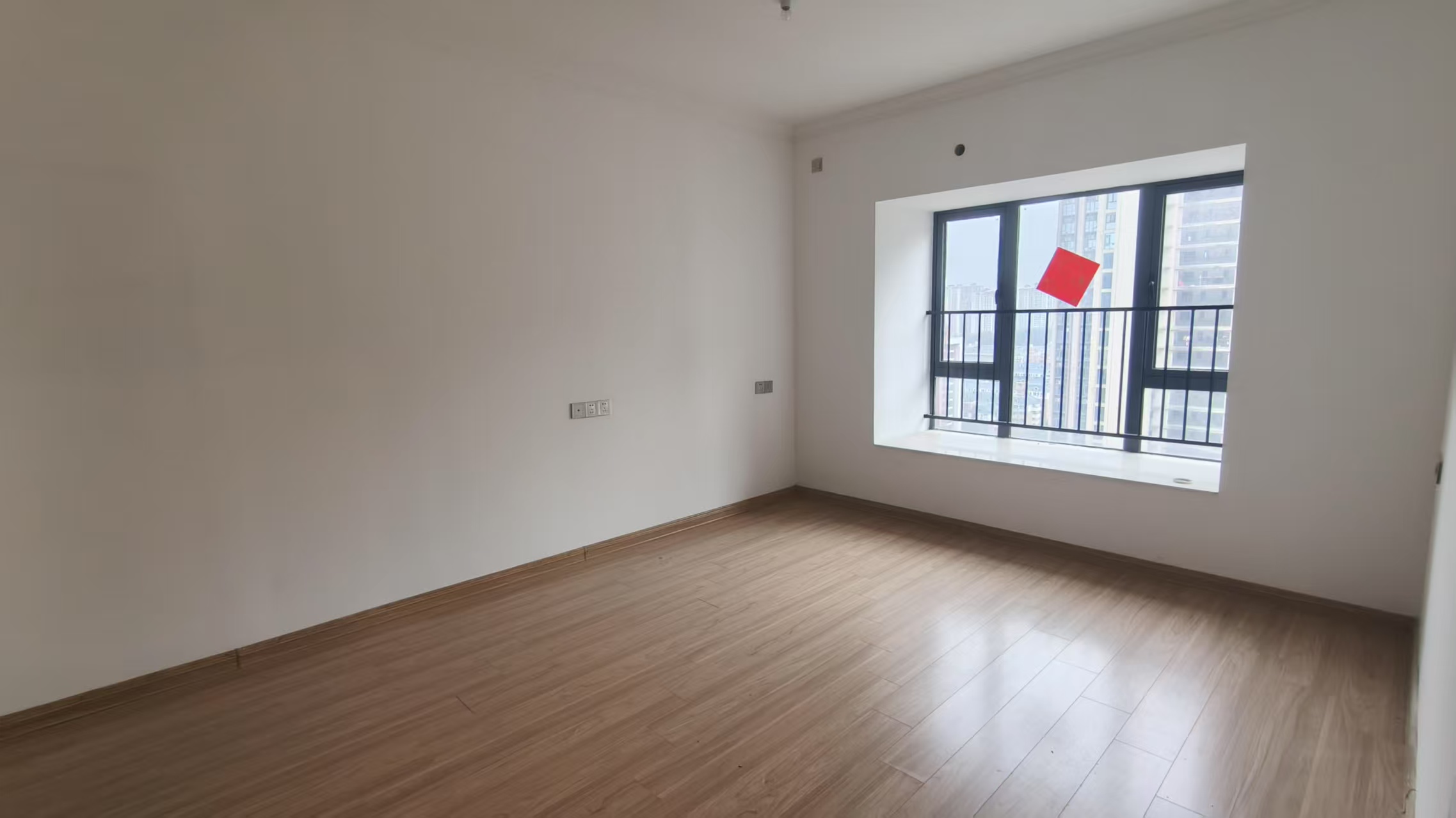 碧桂园梓山府 3室2厅2卫 1500.0元/月 碧桂园梓山府 3室2厅2卫 1500.0元/月室内图