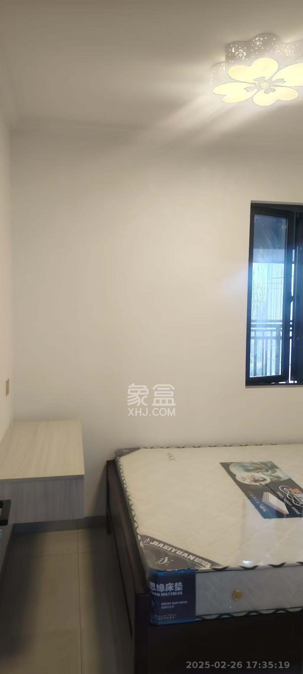 洋湖明园二期  2室2厅1卫   2000.00元/月室内图