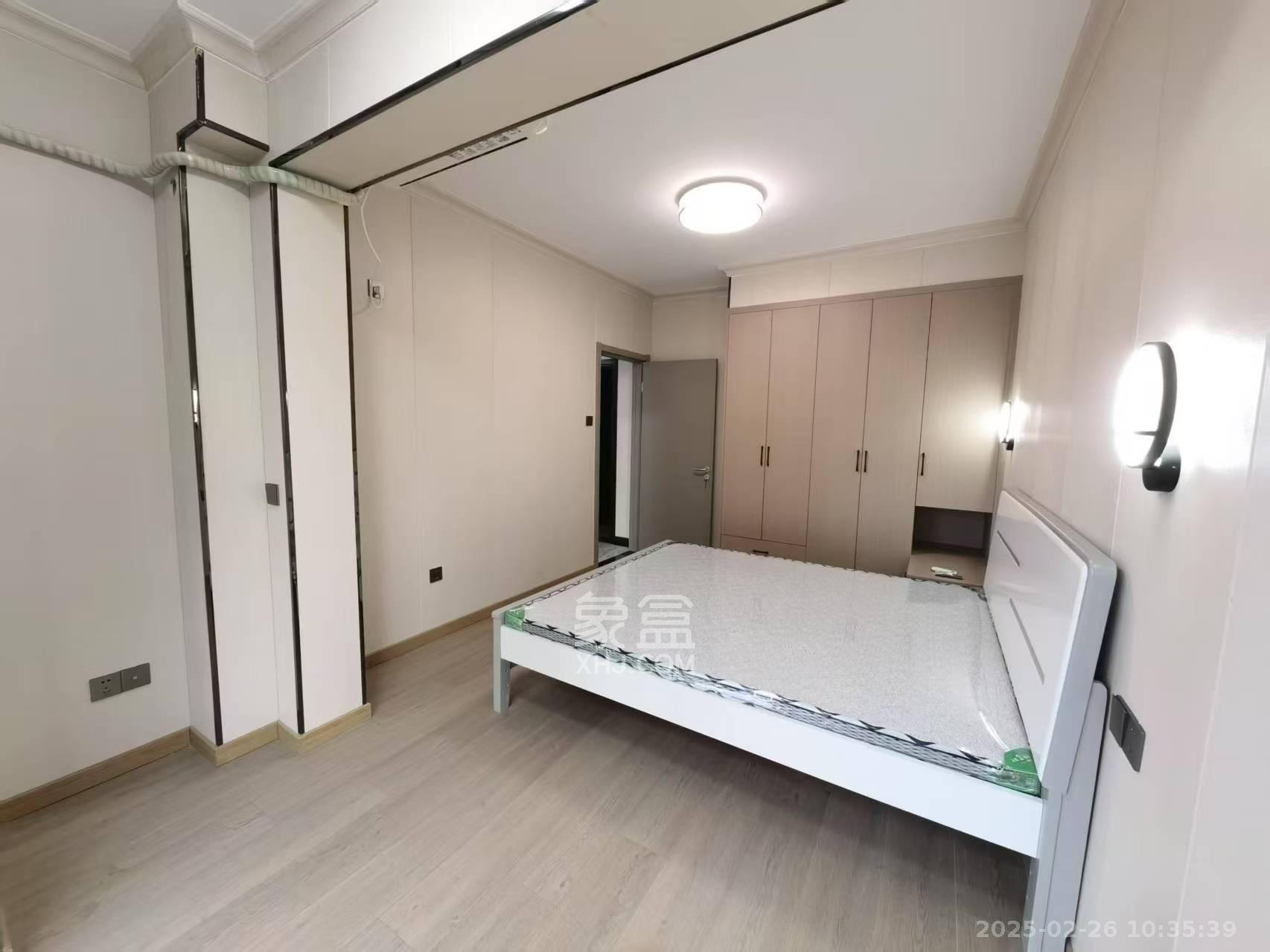 绿地新都会  2室1厅1卫    2500.0元/月室内图