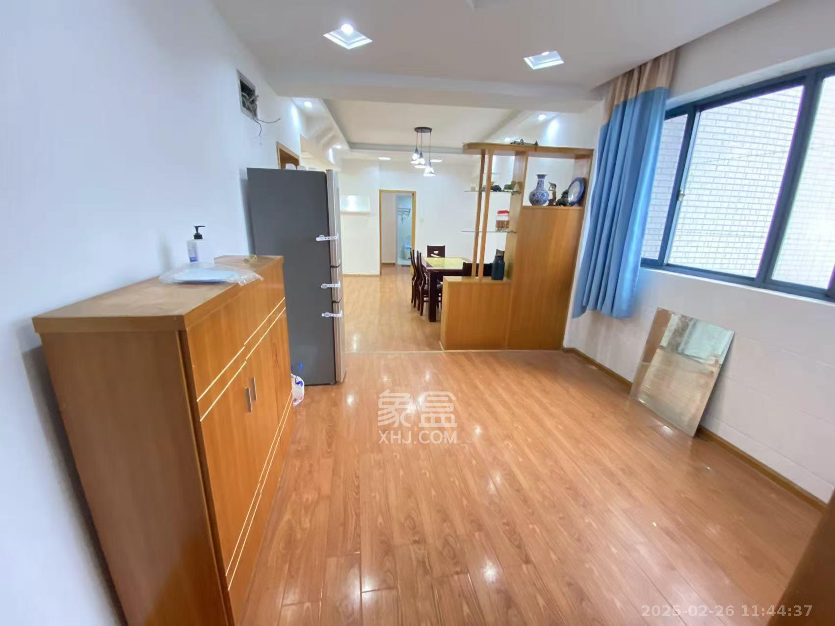 华菱蓝调国际(华菱.香墅美地) 3室2厅2卫 2400.0元/月 华菱蓝调国际(华菱.香墅美地) 3室2厅2卫 2400.0元/月室内图