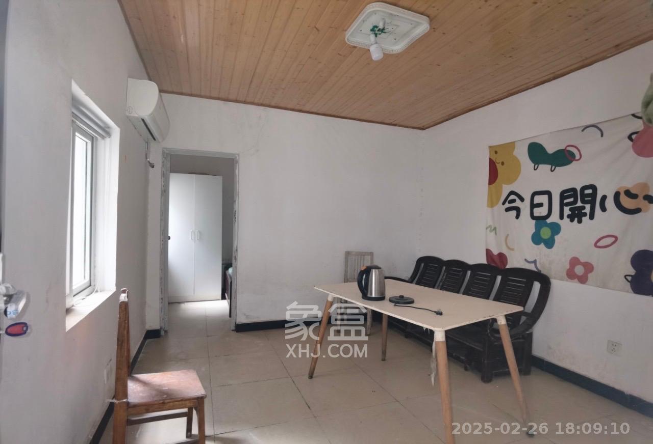 佘家塘、富雅里散盘 6室2厅2卫 4200.0元/月 佘家塘、富雅里散盘 6室2厅2卫 4200.0元/月室内图