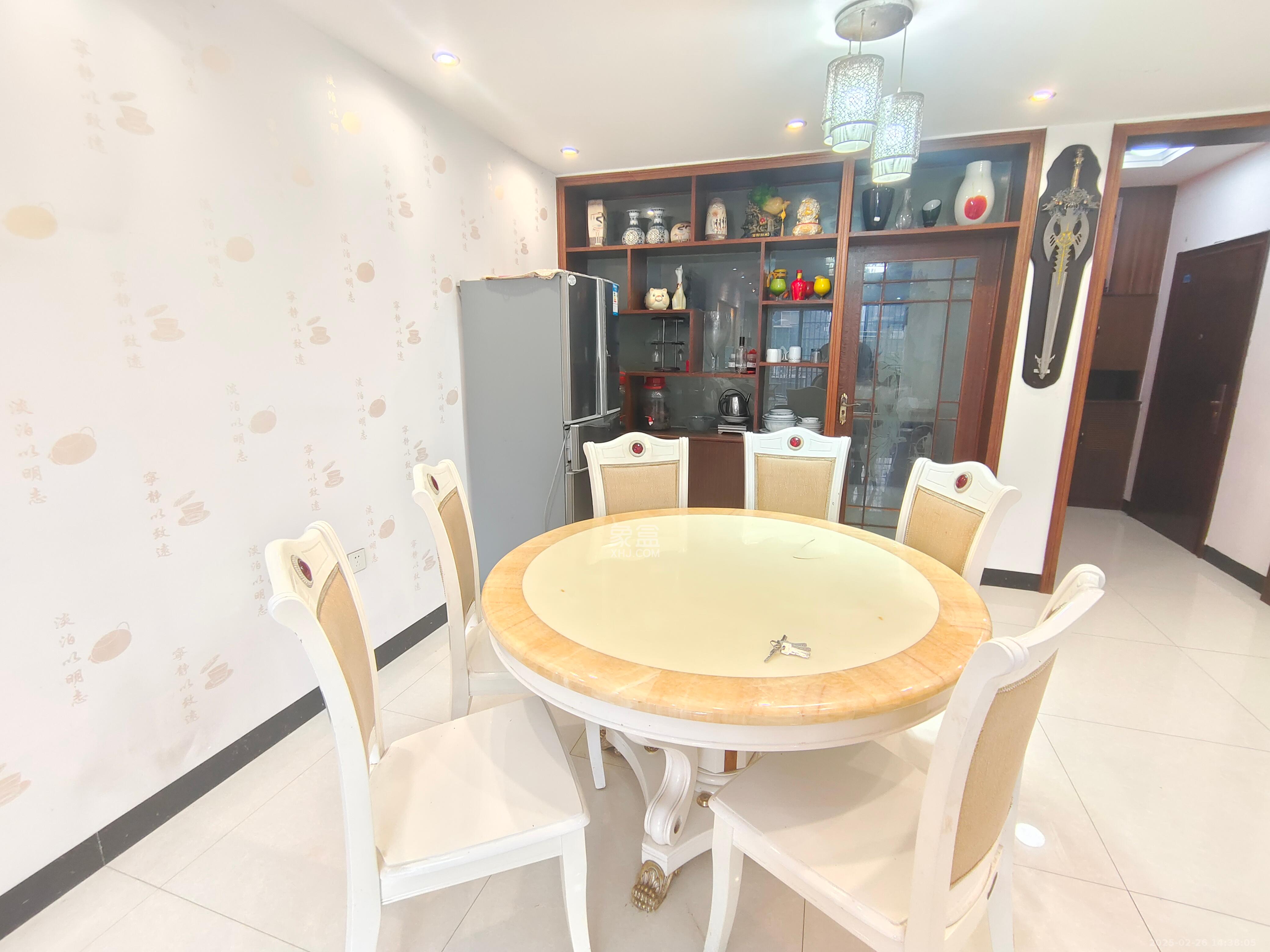 水印康桥  3室2厅2卫    1380.0元/月 水印康桥  3室2厅2卫    1380.0元/月室内图