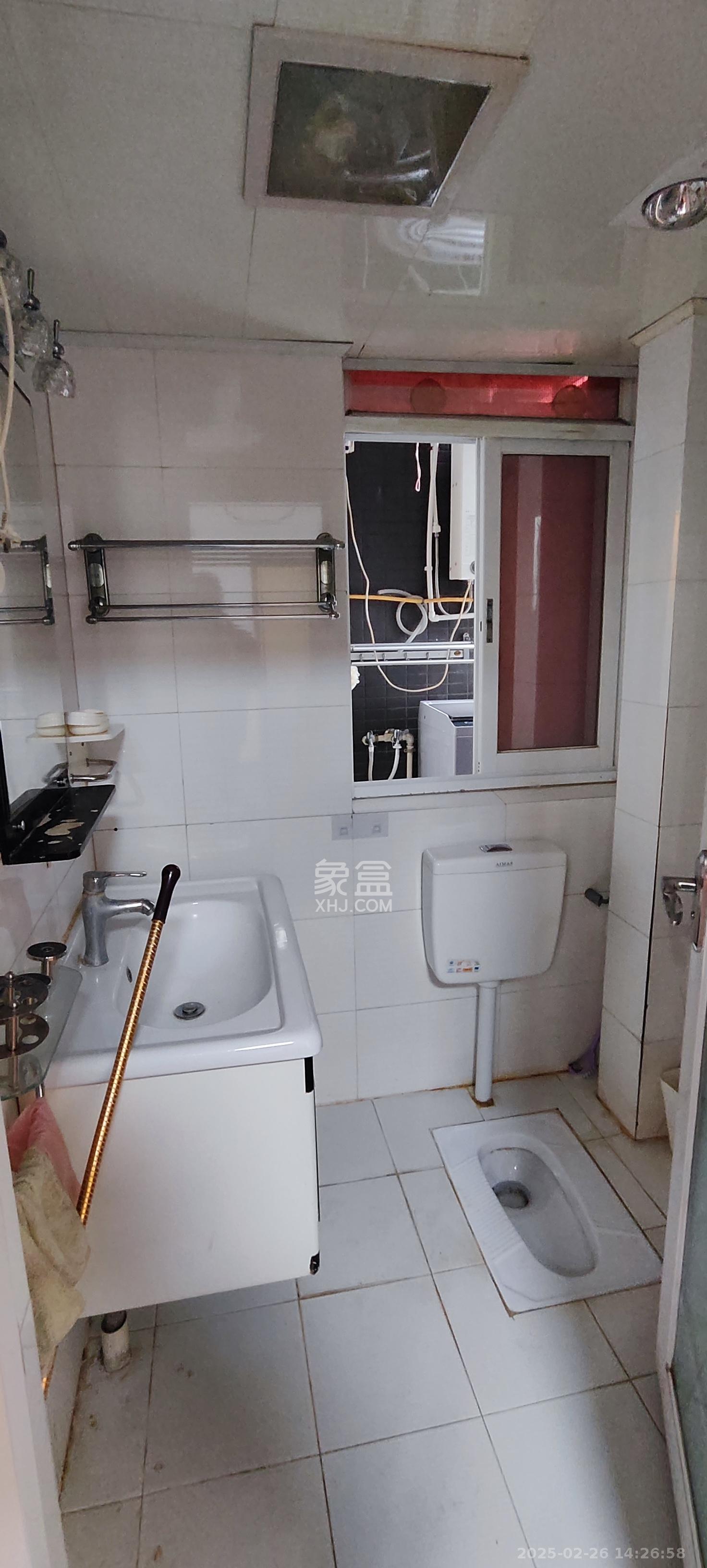 芙蓉公馆  2室2厅1卫    3100.0元/月 芙蓉公馆  2室2厅1卫    3100.0元/月室内图