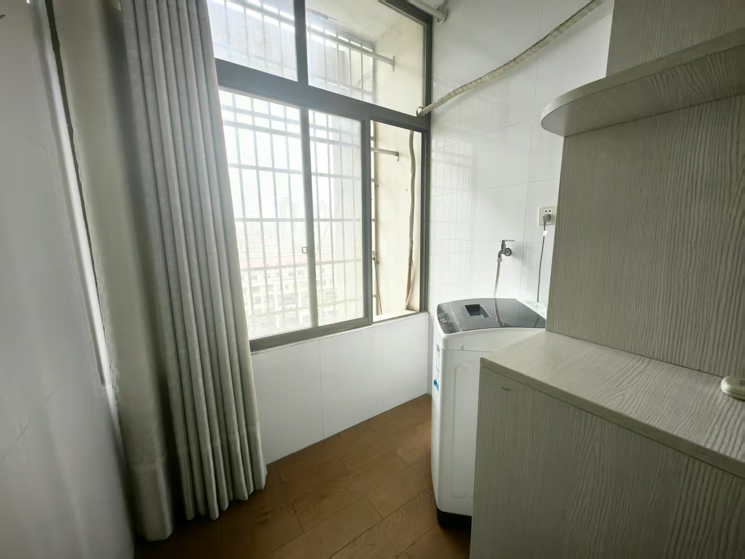 鸿泰国际 2室2厅1卫 1600.0元/月 鸿泰国际 2室2厅1卫 1600.0元/月室内图