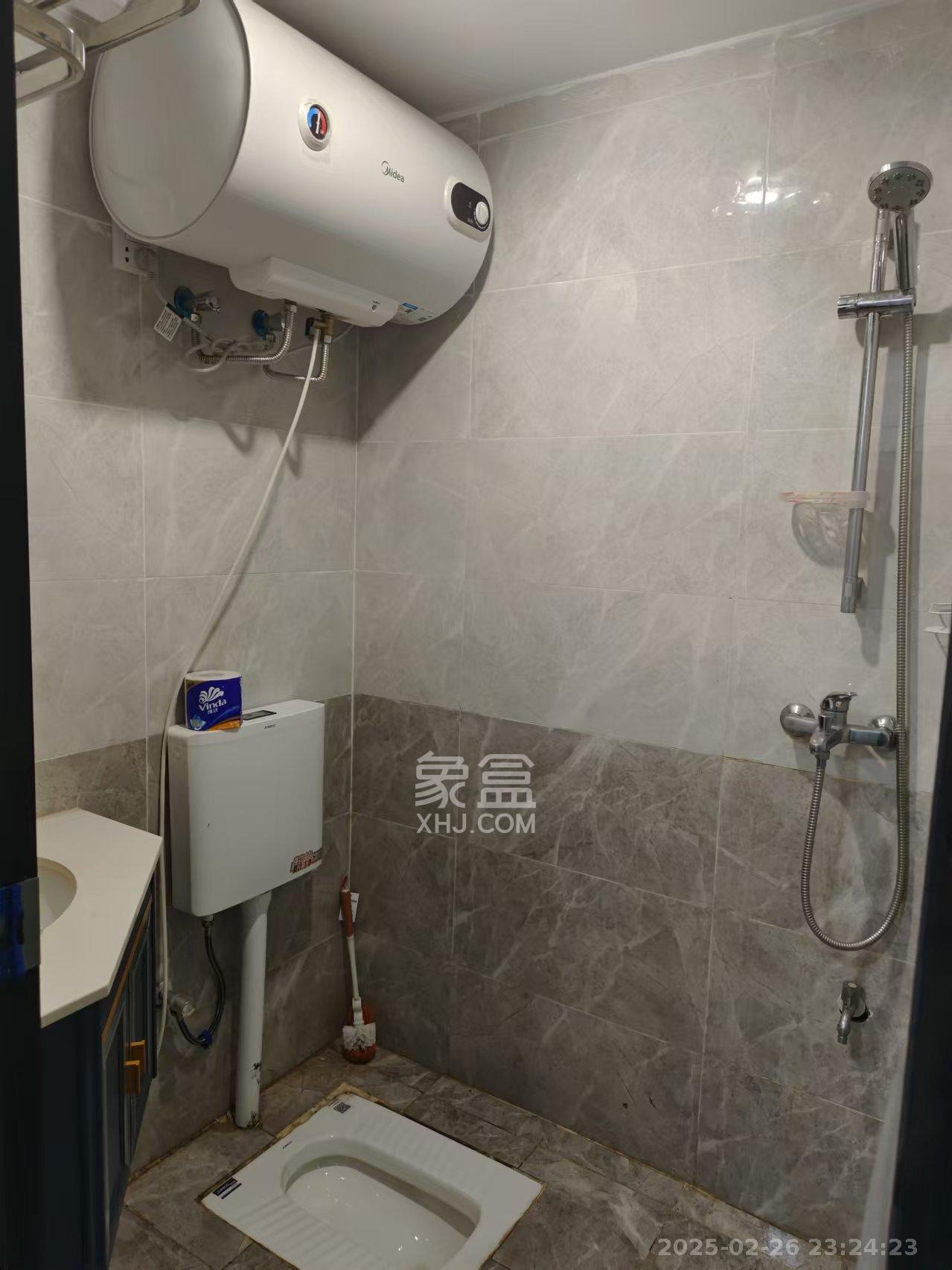 金地铂悦 1室0厅0卫 1300.0元/月 金地铂悦 1室0厅0卫 1300.0元/月室内图