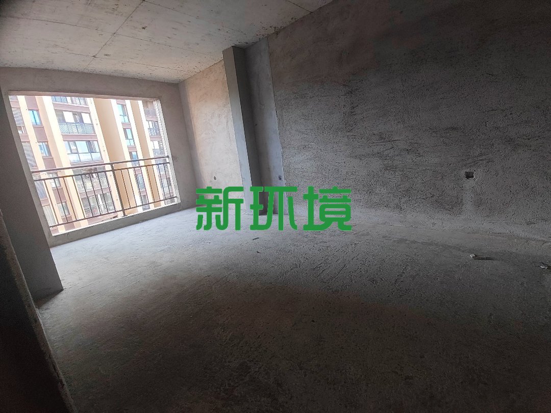 山水印象  4室2厅2卫   114.00万客厅
