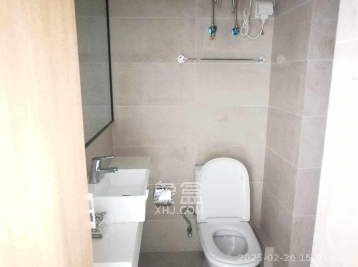 兰亭湾畔 1室1厅1卫 1100.0元/月 兰亭湾畔 1室1厅1卫 1100.0元/月室内图