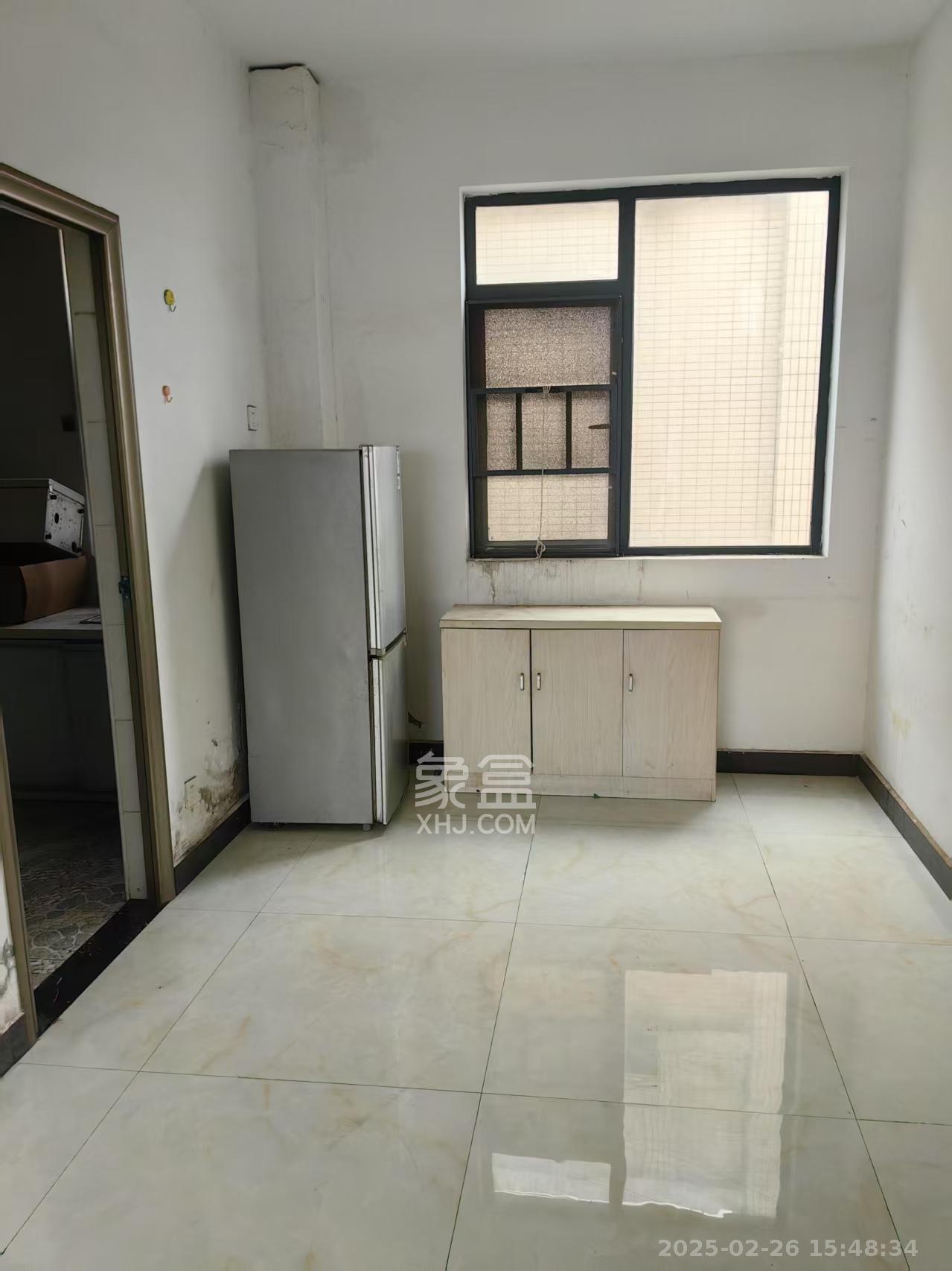 天元涉外景园C区 3室2厅2卫 2800.0元/月 天元涉外景园C区 3室2厅2卫 2800.0元/月室内图