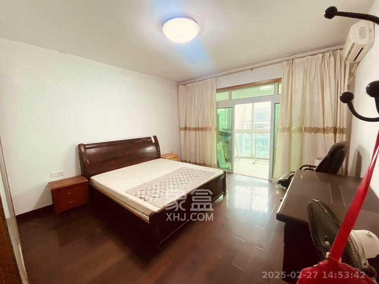 万事佳景园  4室3厅2卫   2800.00元/月室内图