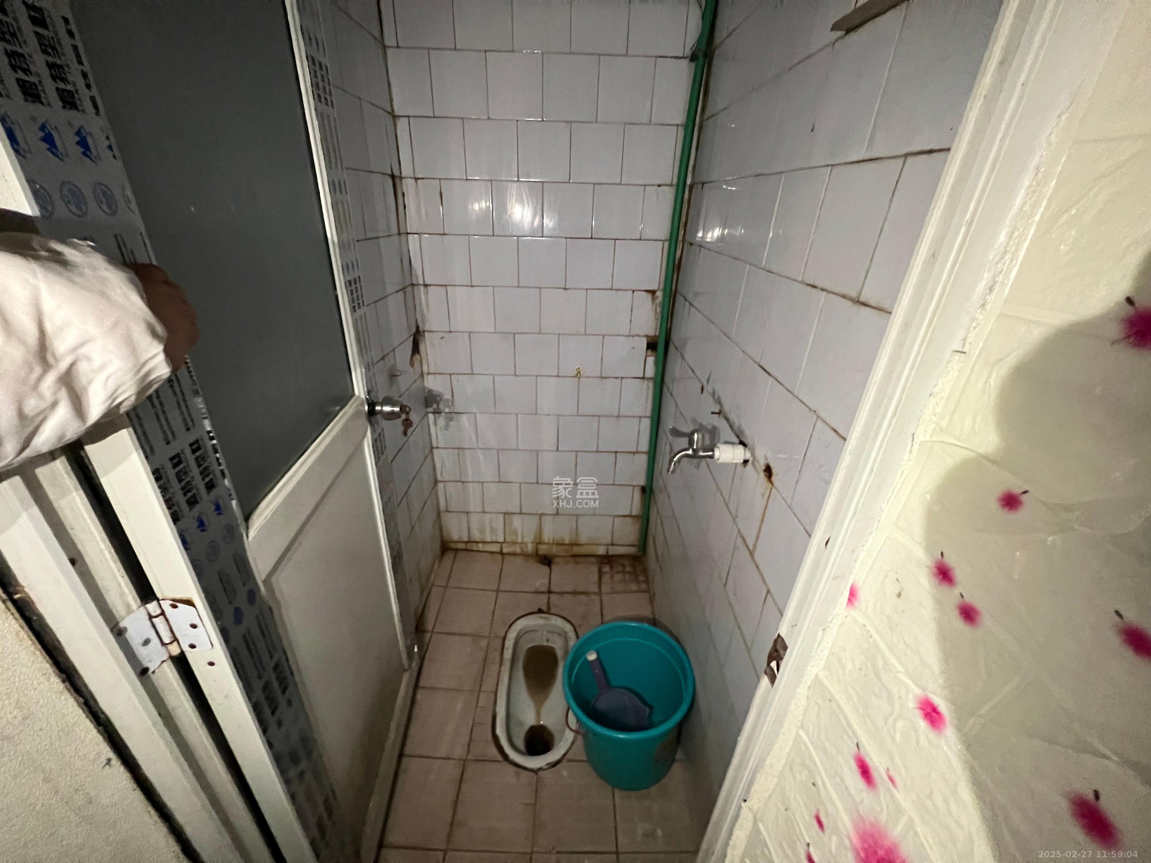 湖橡宿舍/湖橡小区 2室1厅1卫 1500.0元/月 湖橡宿舍/湖橡小区 2室1厅1卫 1500.0元/月室内图