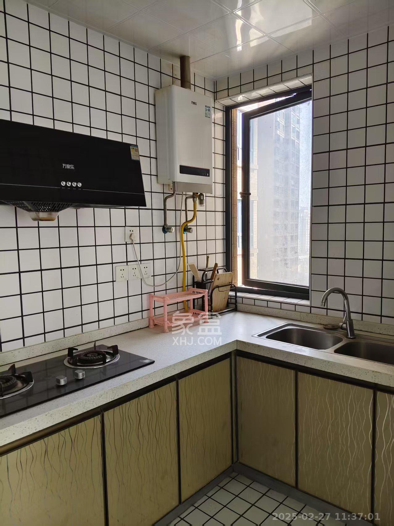 金湘苑(星澜之悦) 4室2厅2卫 2000.0元/月 金湘苑(星澜之悦) 4室2厅2卫 2000.0元/月室内图