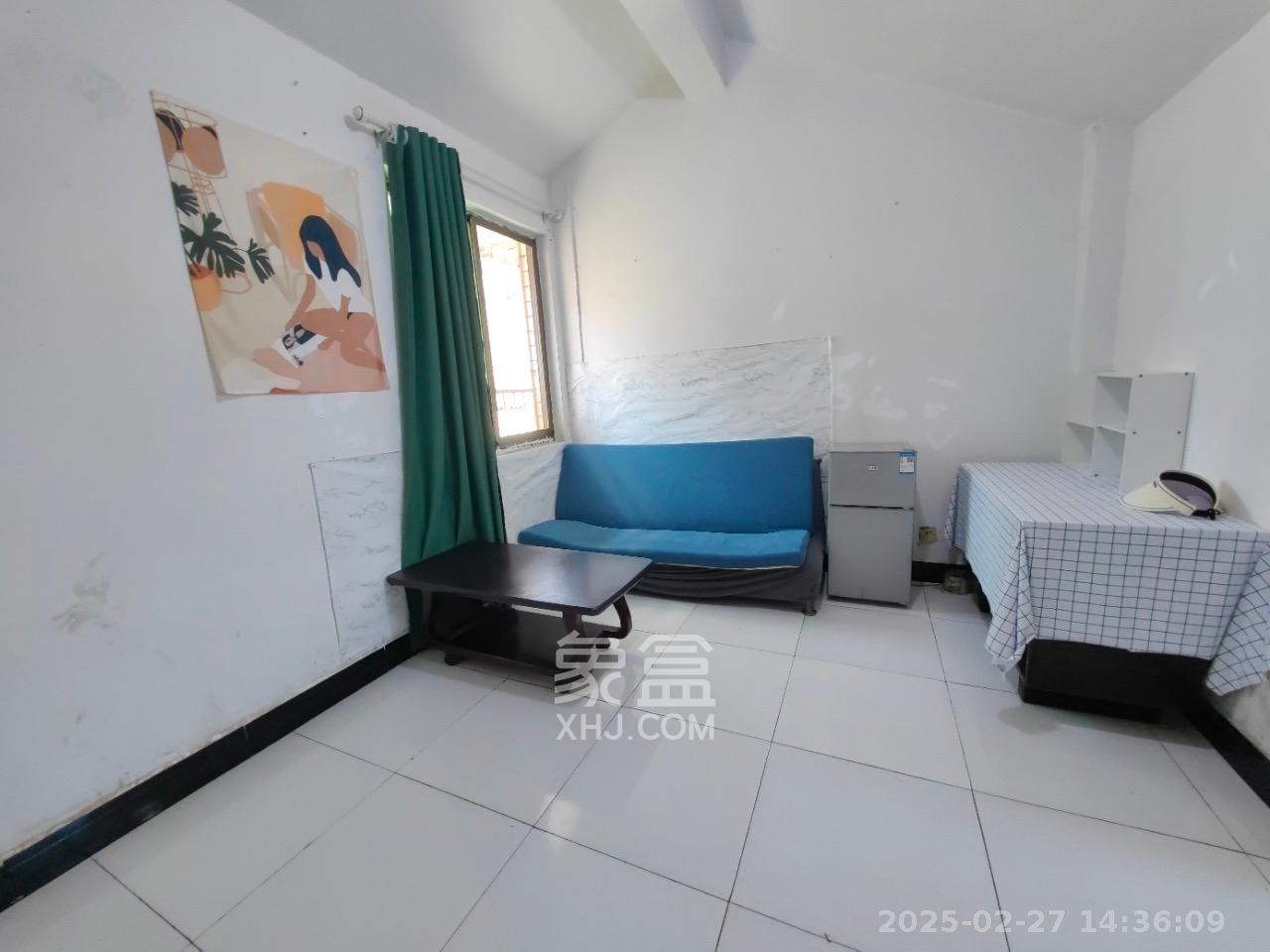 高岭小区 1室1厅1卫 800.0元/月 高岭小区 1室1厅1卫 800.0元/月室内图