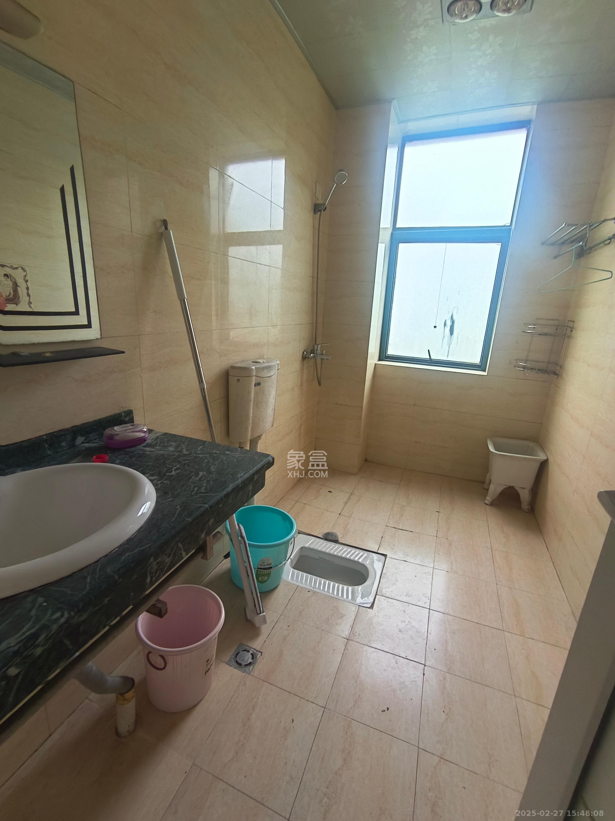 东业早安星城 7室2厅2卫 3000.0元/月 东业早安星城 7室2厅2卫 3000.0元/月室内图