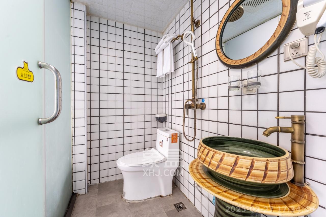 联合商厦 6室0厅6卫 6000.0元/月 联合商厦 6室0厅6卫 6000.0元/月室内图