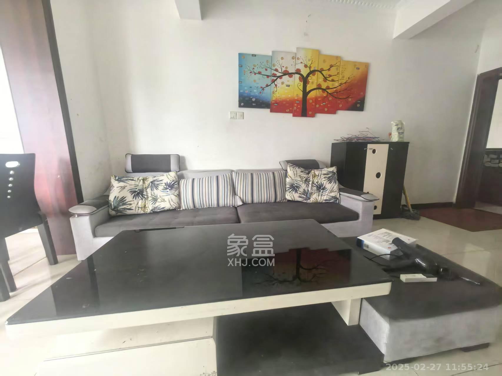 好家园 4室2厅2卫 2300.0元/月 好家园 4室2厅2卫 2300.0元/月室内图