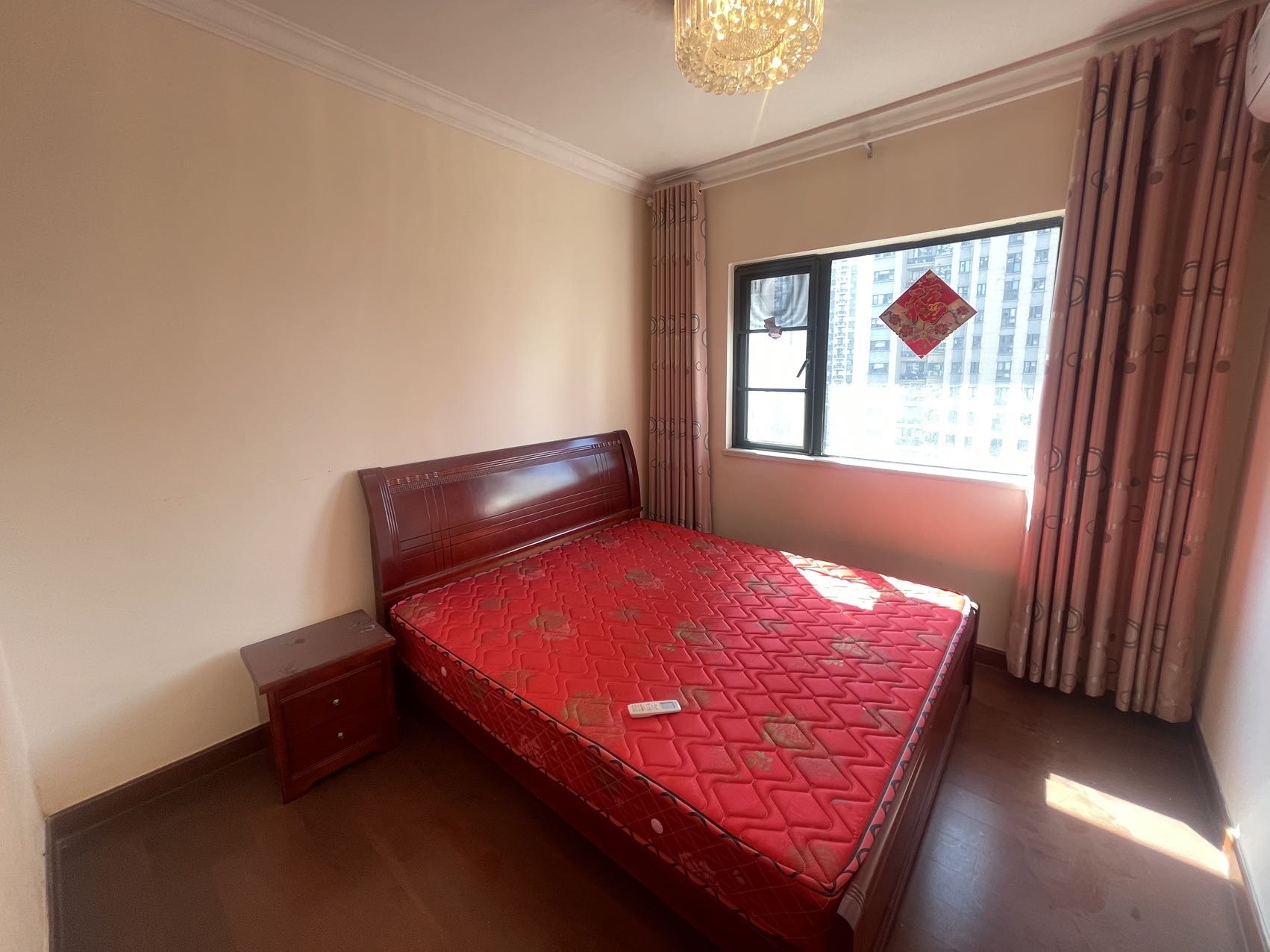 恒大华府 3室2厅2卫 1800.0元/月 恒大华府 3室2厅2卫 1800.0元/月室内图