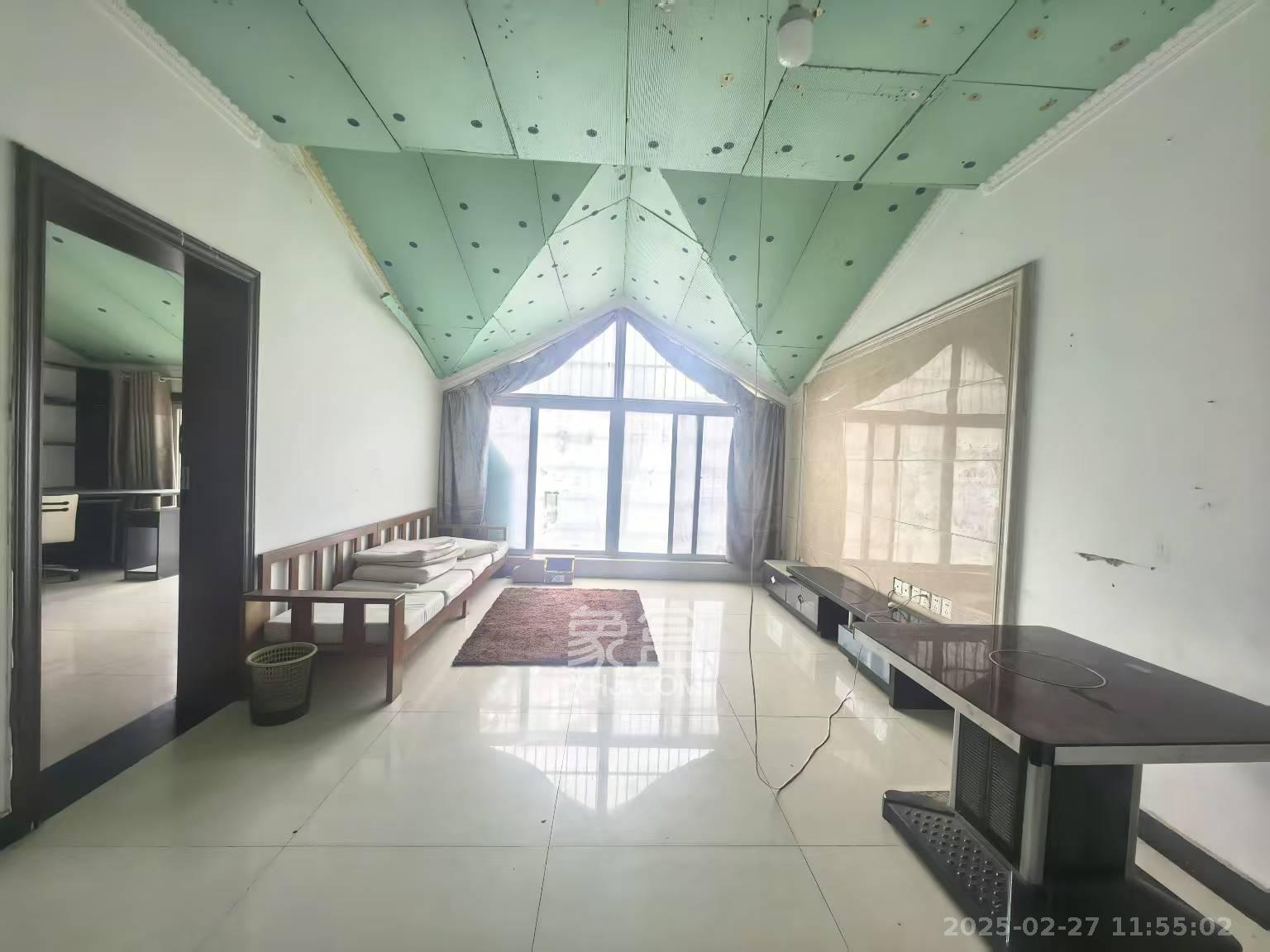 好家园 4室2厅2卫 2300.0元/月 好家园 4室2厅2卫 2300.0元/月室内图