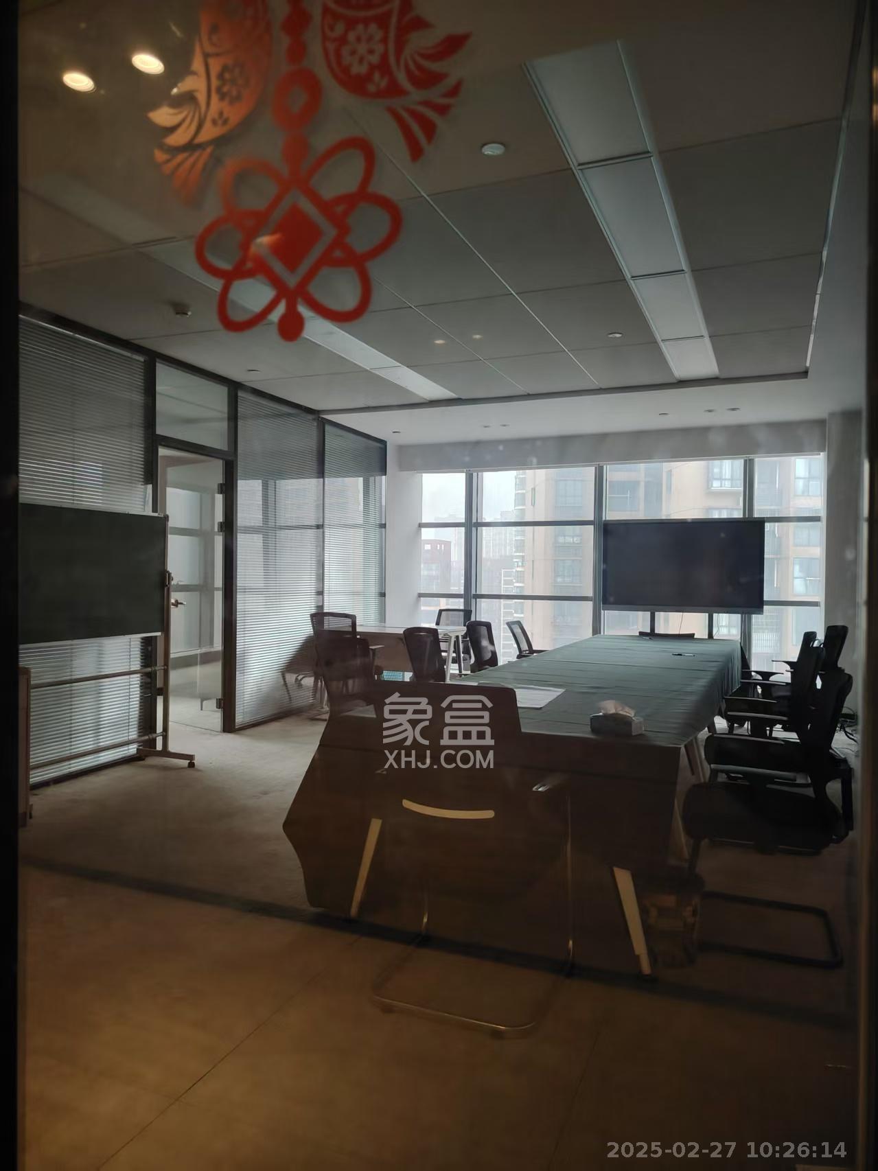 双塔国际广场   111.08㎡      5000.0元/月