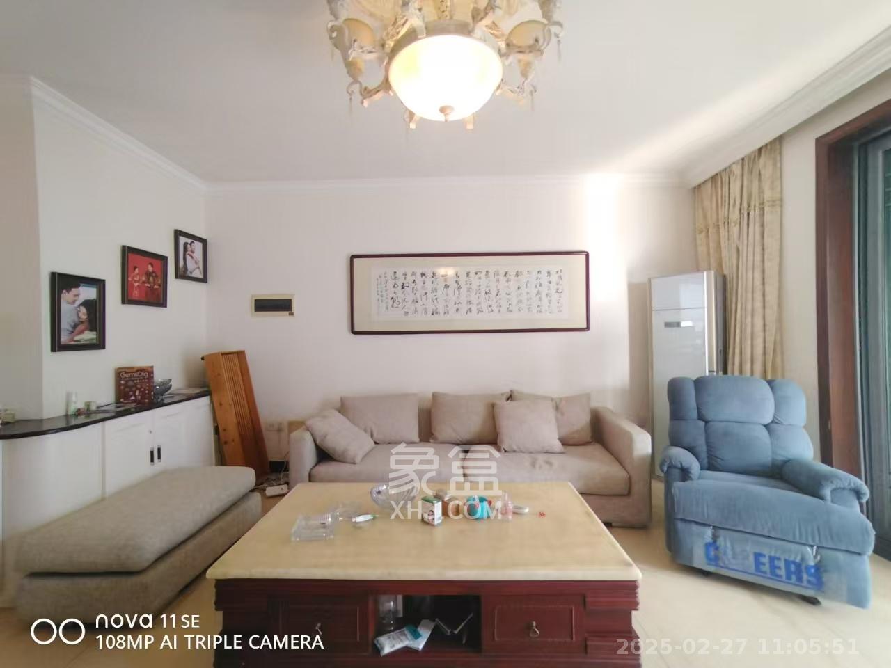 联诚花园 4室2厅2卫 2000.0元/月 联诚花园 4室2厅2卫 2000.0元/月室内图