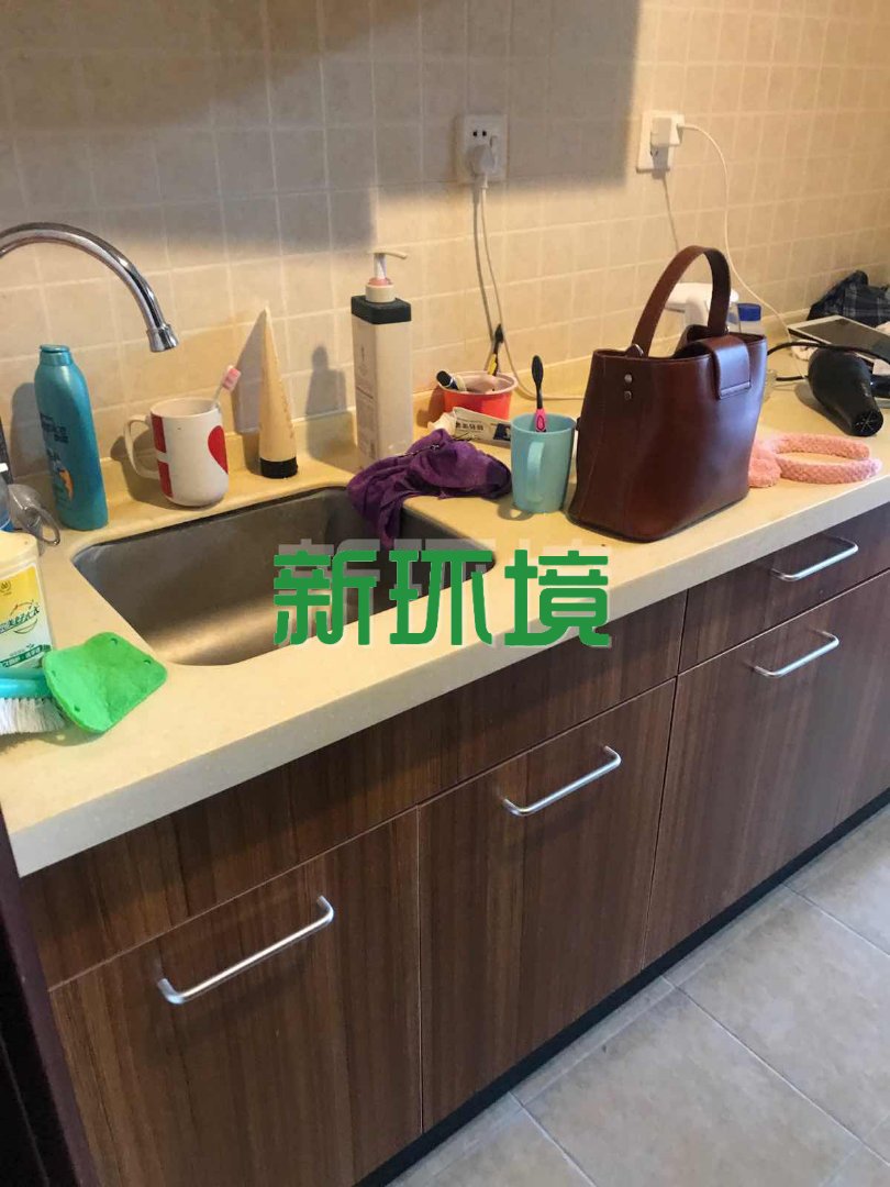 蓝色港湾  1室0厅1卫   900.00元/月室内图