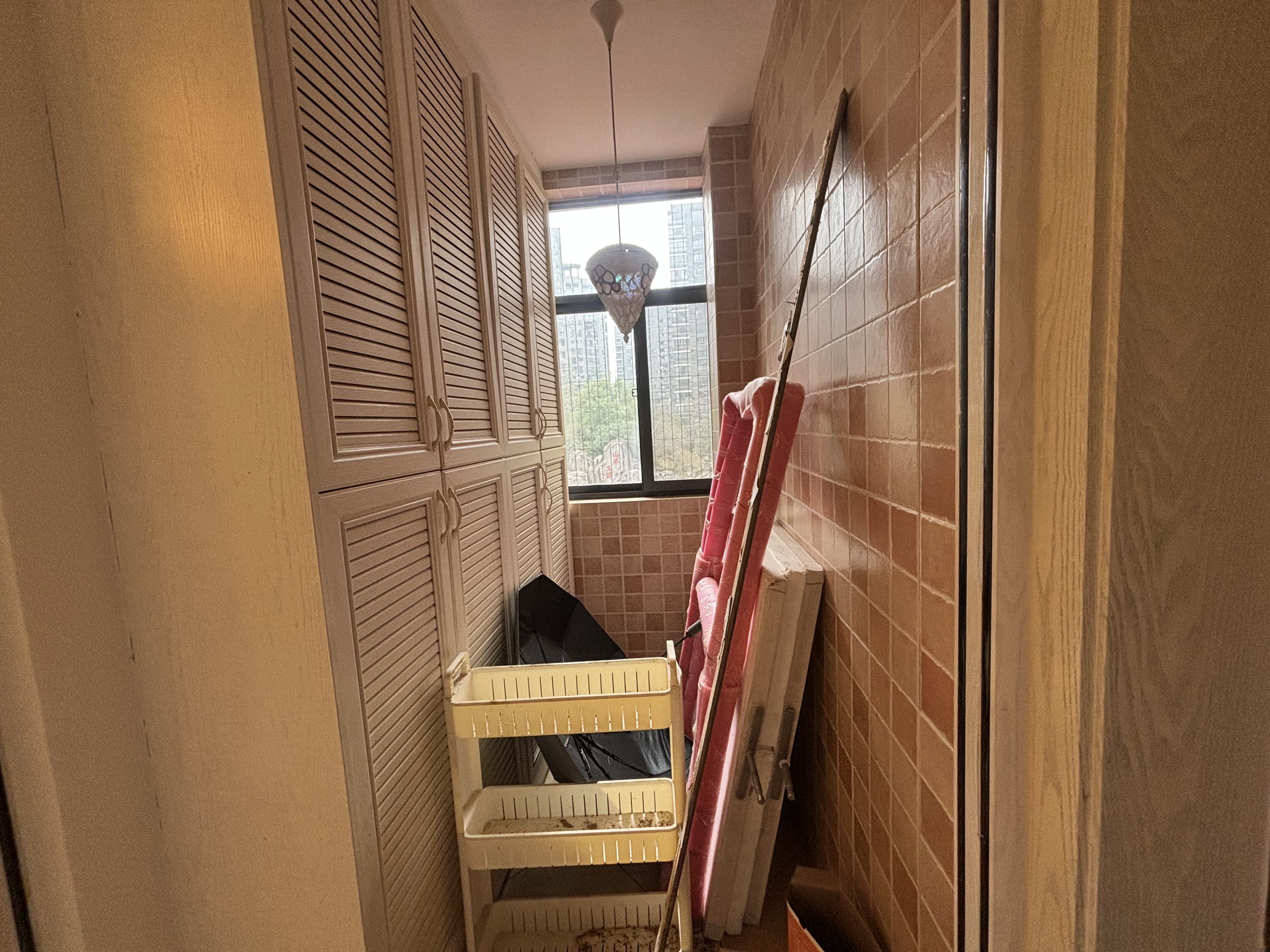 山水文园 3室2厅2卫 54.0万 山水文园 3室2厅2卫 54.0万室内图