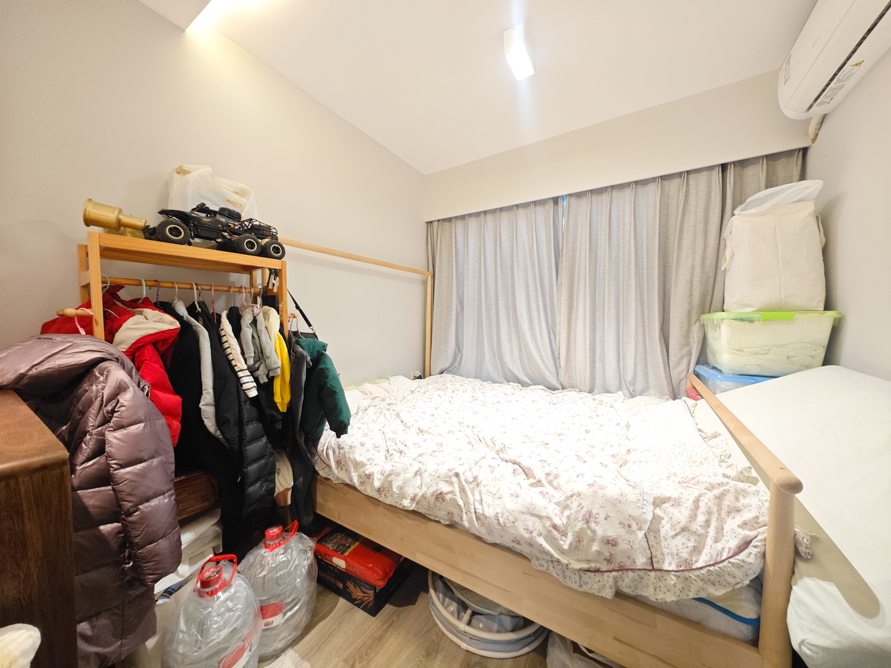 中建嘉和城  3室2厅1卫   130.00万卧室