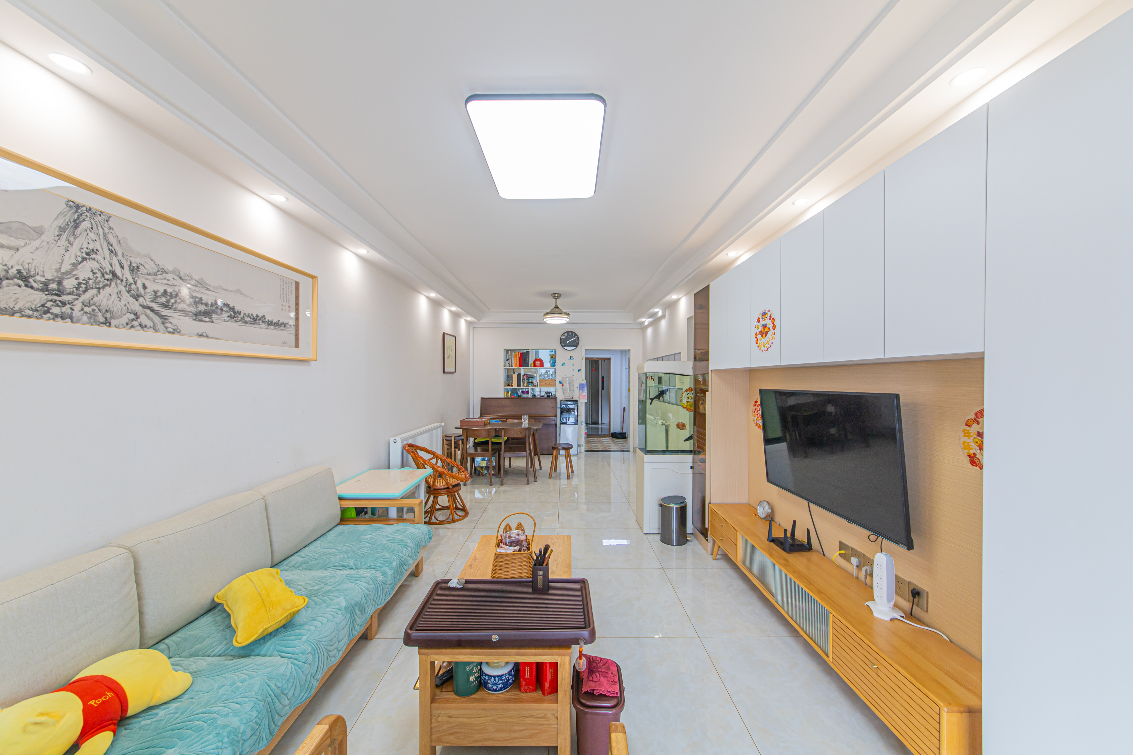 九峰远见 3室2厅1卫 112.0万 九峰远见 3室2厅1卫 112.0万客厅